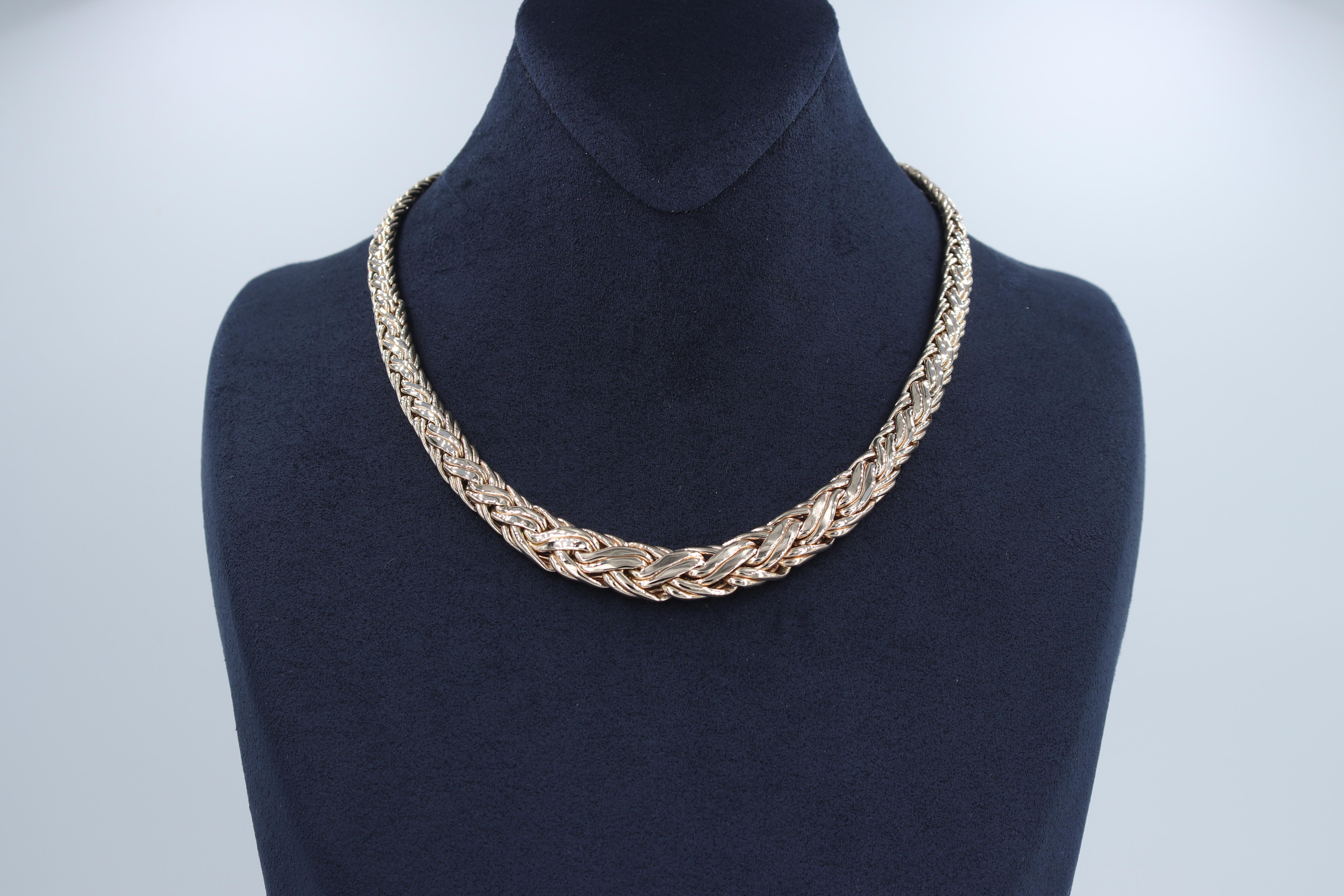 Tiffany & Co Woven Byzantine Yellow Gold Necklace

14 Karat Yellow Gold 

Length - 16 Inches

Weight - Approx 35.4 grams

Width - Approx 4.9mm Graduating to 9.5mm

Height - Approx 2.7mm Graduating to 5.2mm