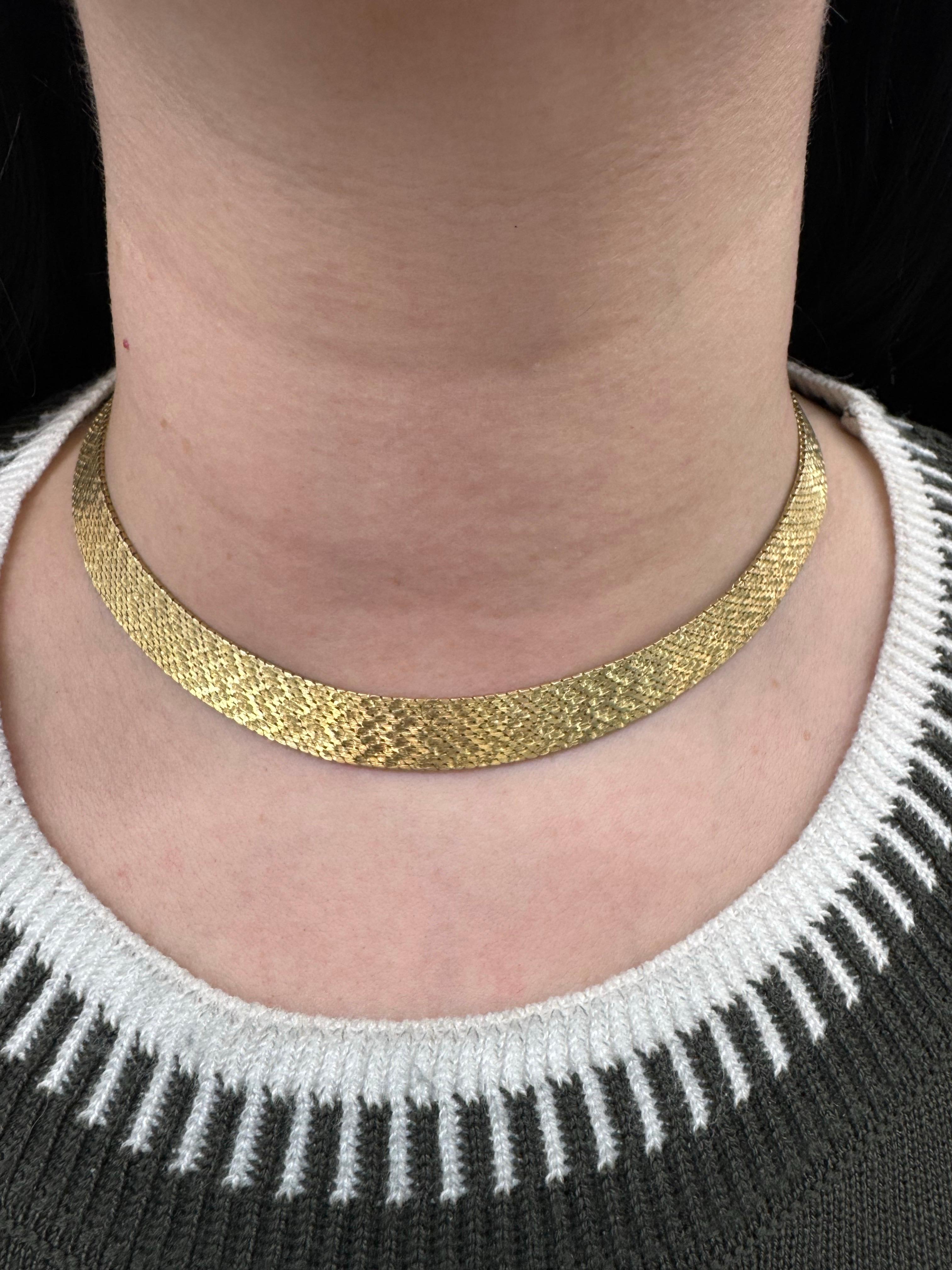 Contemporary Tiffany & Co, Woven Collar Necklace 14 Karat Yellow Gold 49 Grams 15 Inches For Sale