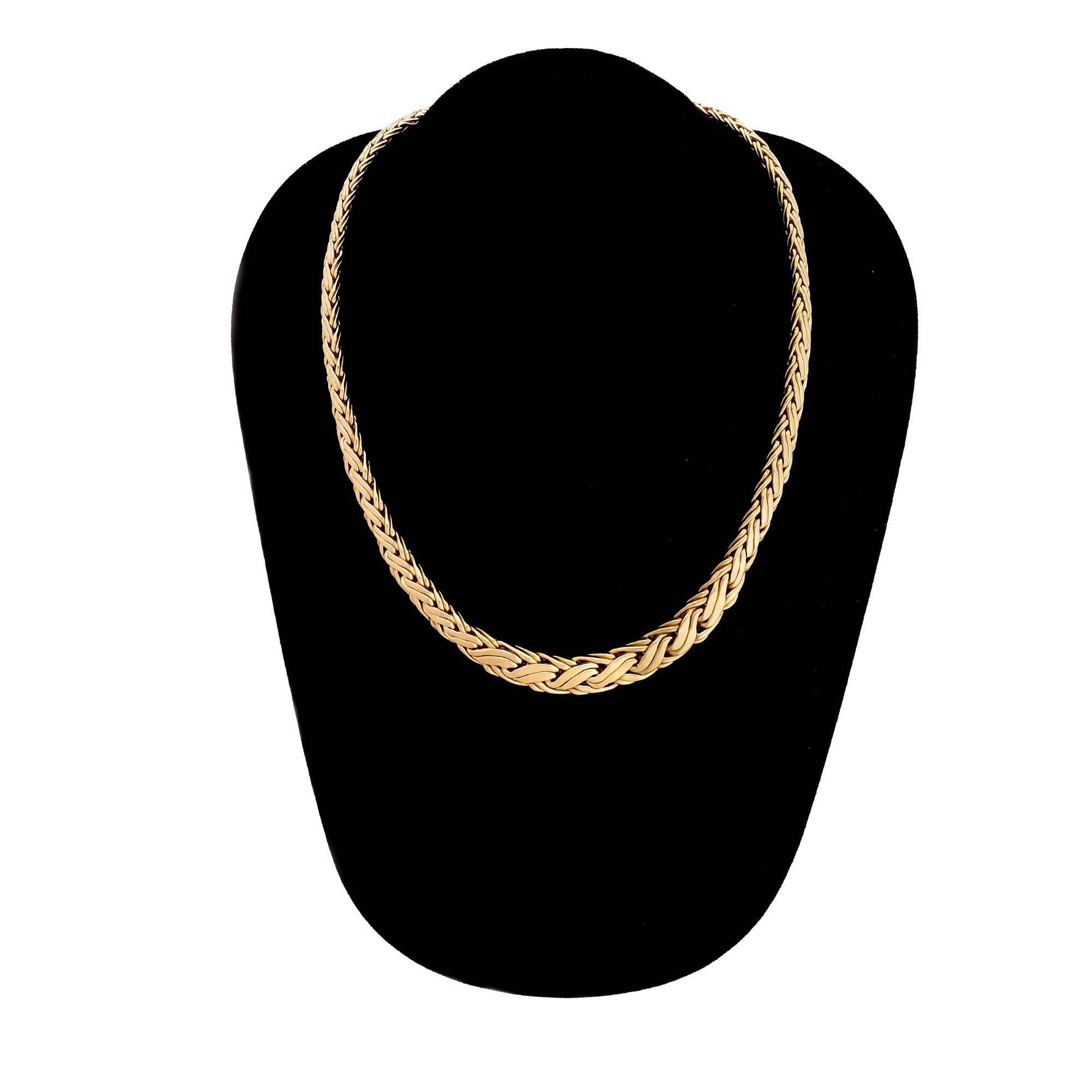 Tiffany & Co. Woven Graduated Link Gold Necklace In Good Condition In Stamford, CT