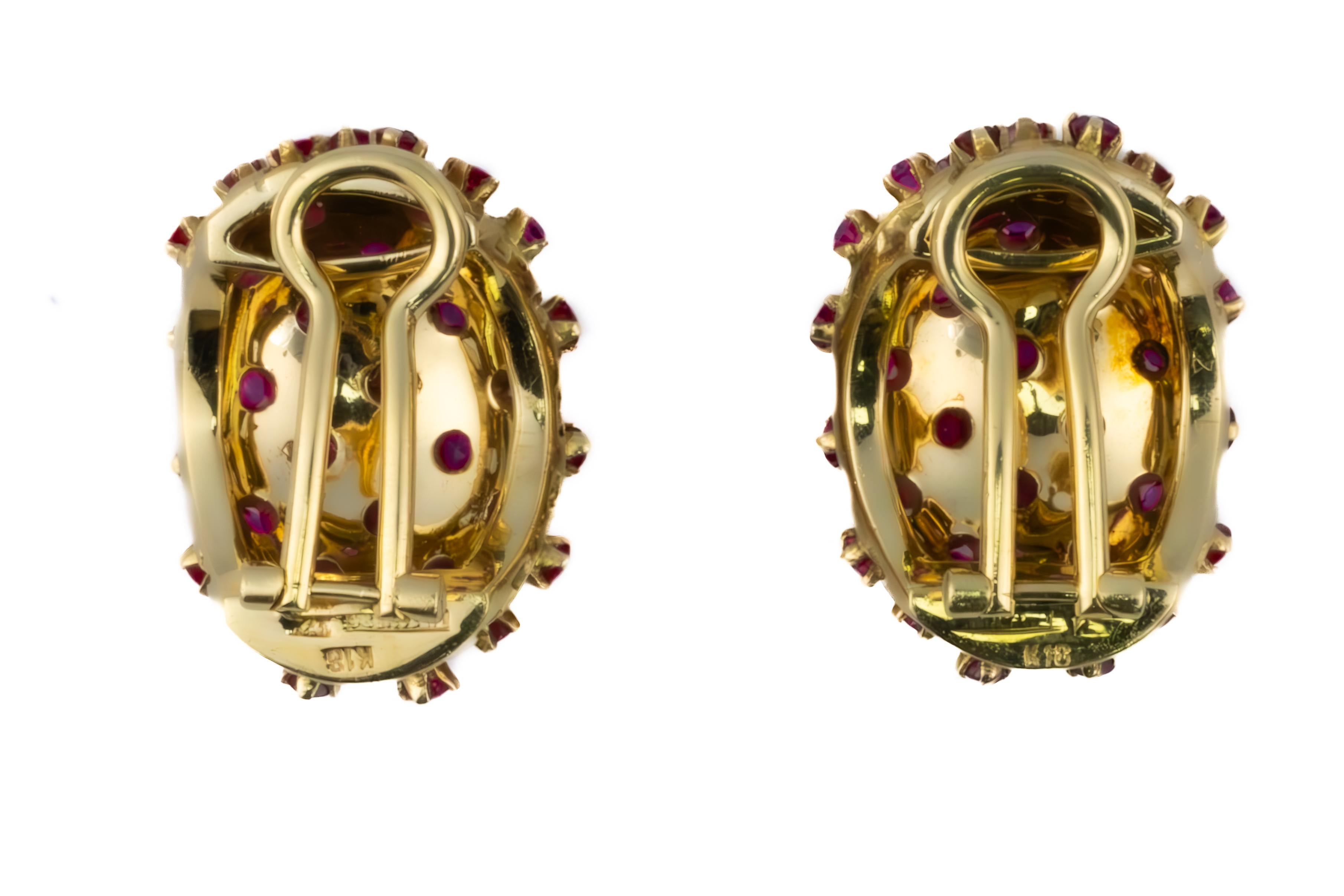 Rétro Tiffany & Co. Orecchini di rubini intrecciati in vendita