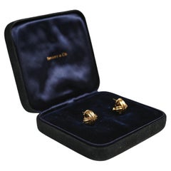 Tiffany & Co. Pendientes Diseño X, Oro Amarillo 18k