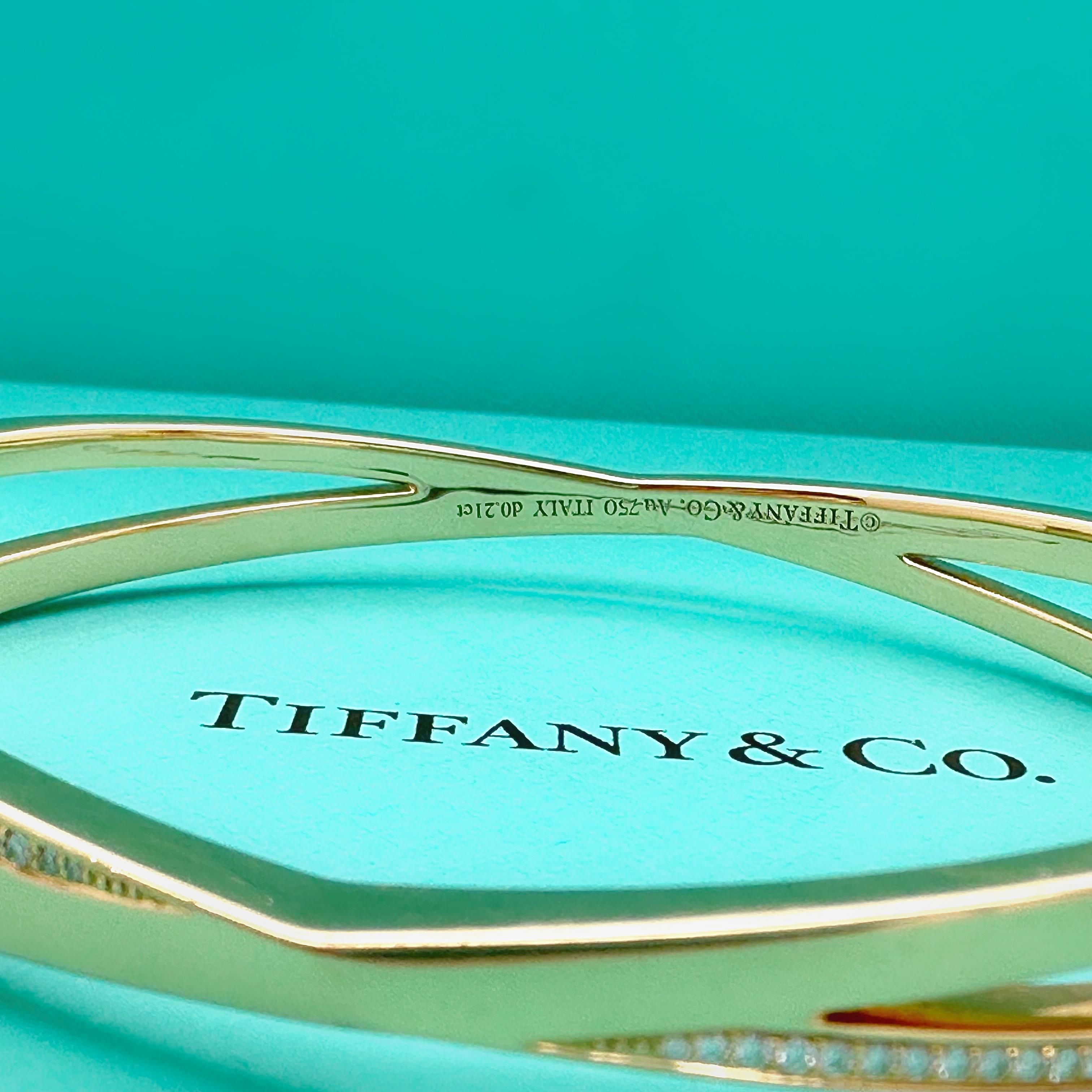 Tiffany & Co. X Narrow Hinged Bangle in 18kt Rose Gold with Diamonds SZ MED For Sale 6