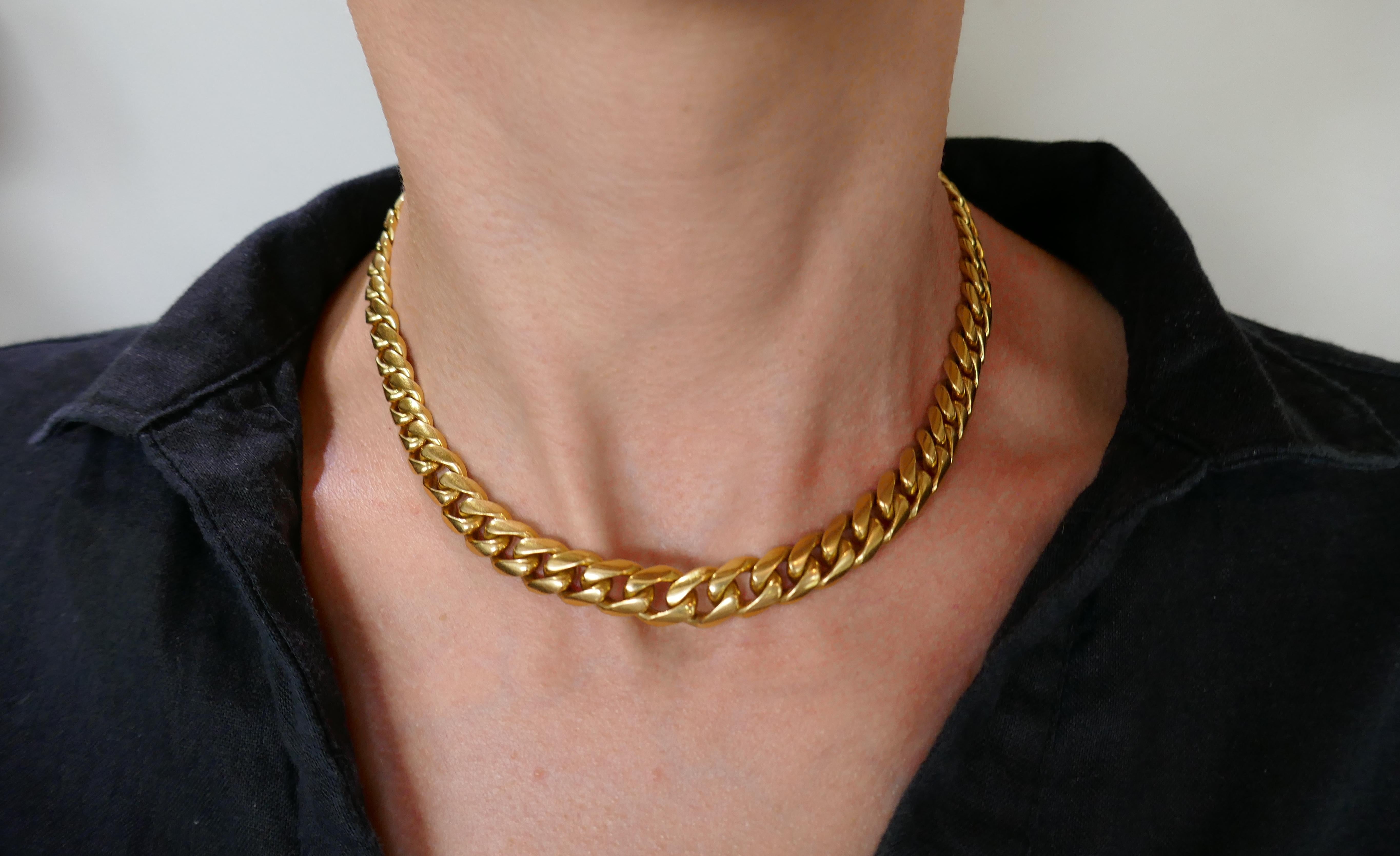 Elegant, smooth and wearable chain necklace that is a great addition to your jewelry collection. It was created by Tiffany & Co. in the 1970s. 
The necklace is made of 18 karat yellow gold. 
It is 15 inches (38.3 cm) long and width is graduating
