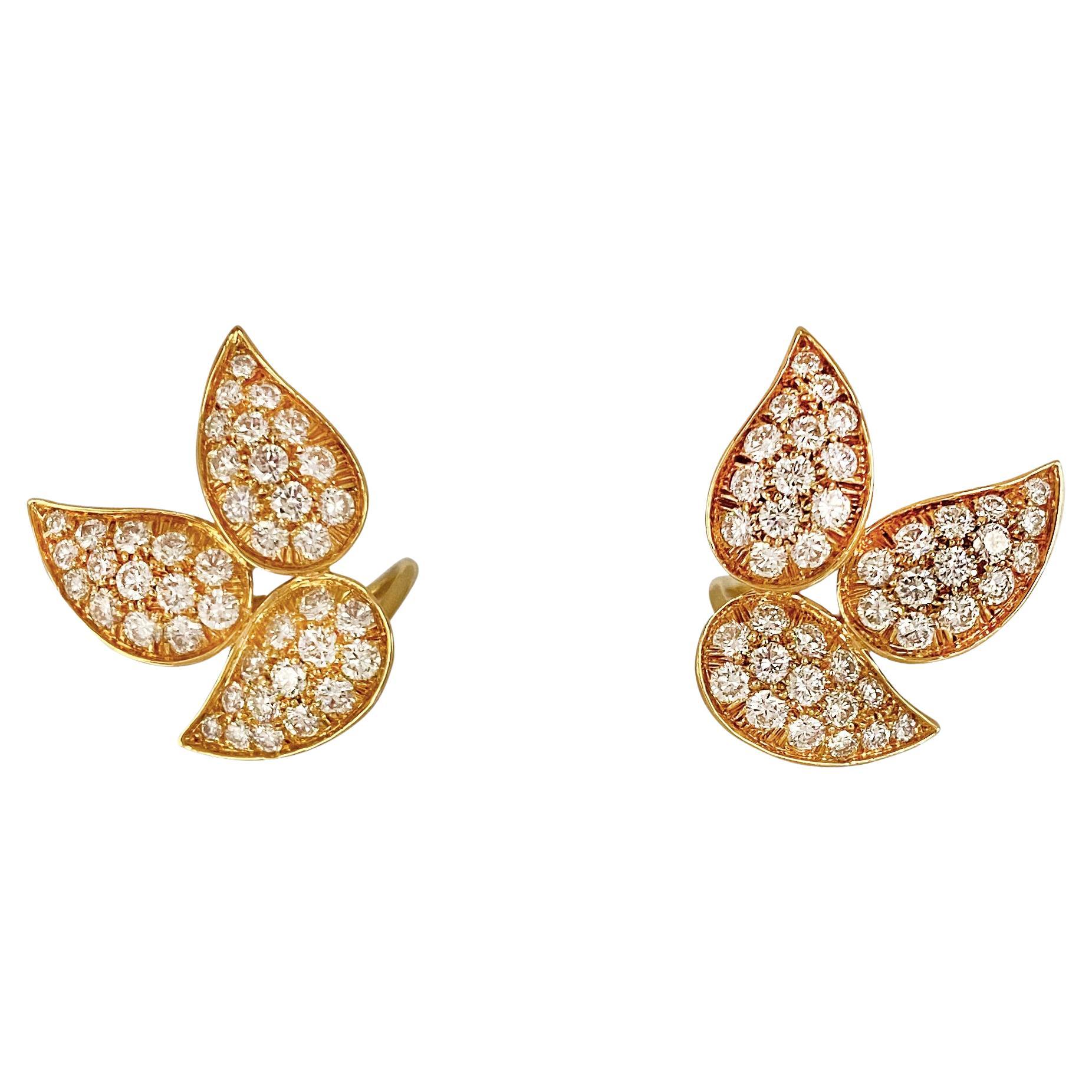 TIFFANY and Co. Mobe Pearl Diamond and Yellow Gold Earrings at 1stDibs