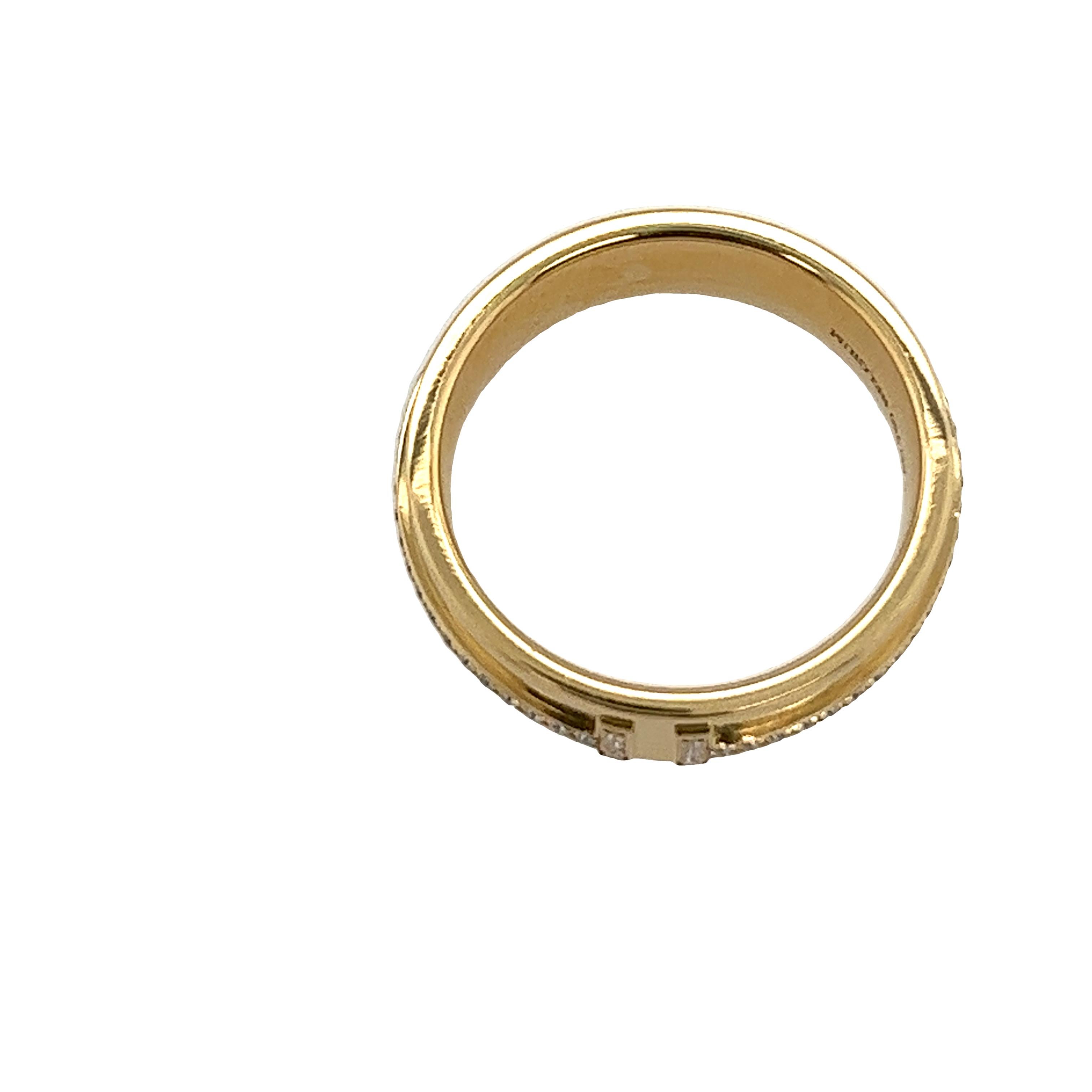 Tiffany & Co. Yellow Gold diamond T narrow Ring- With original box In Excellent Condition For Sale In London, GB