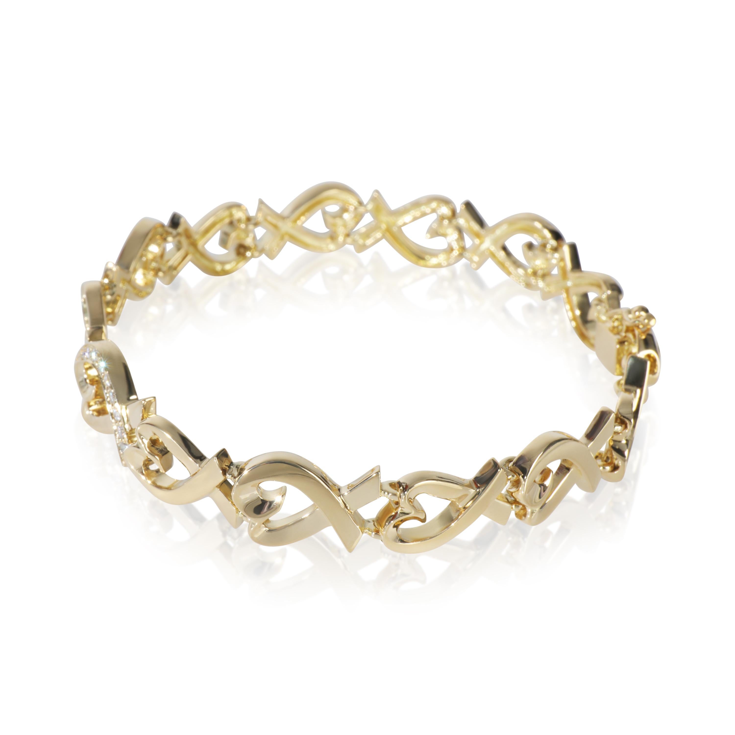 Tiffany & Co. Or jaune Diamant Vintage Paloma Picasso Loving Heart Bracelet

DÉTAILS PRIMAIRES
SKU : 149732
Titre de la liste : Tiffany & Co. Or jaune Diamant Vintage Paloma Picasso Loving Heart Bracelet
Description de l'état : Fille de l'artiste