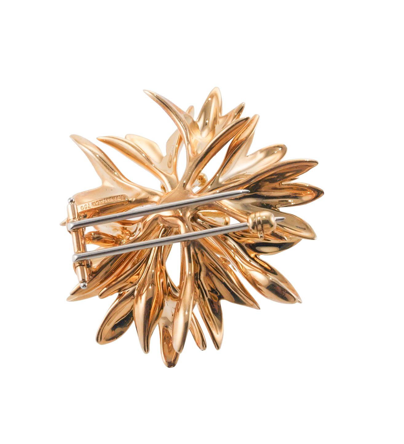 Tiffany & Co Yellow Gold Flower Brooch In Excellent Condition For Sale In New York, NY
