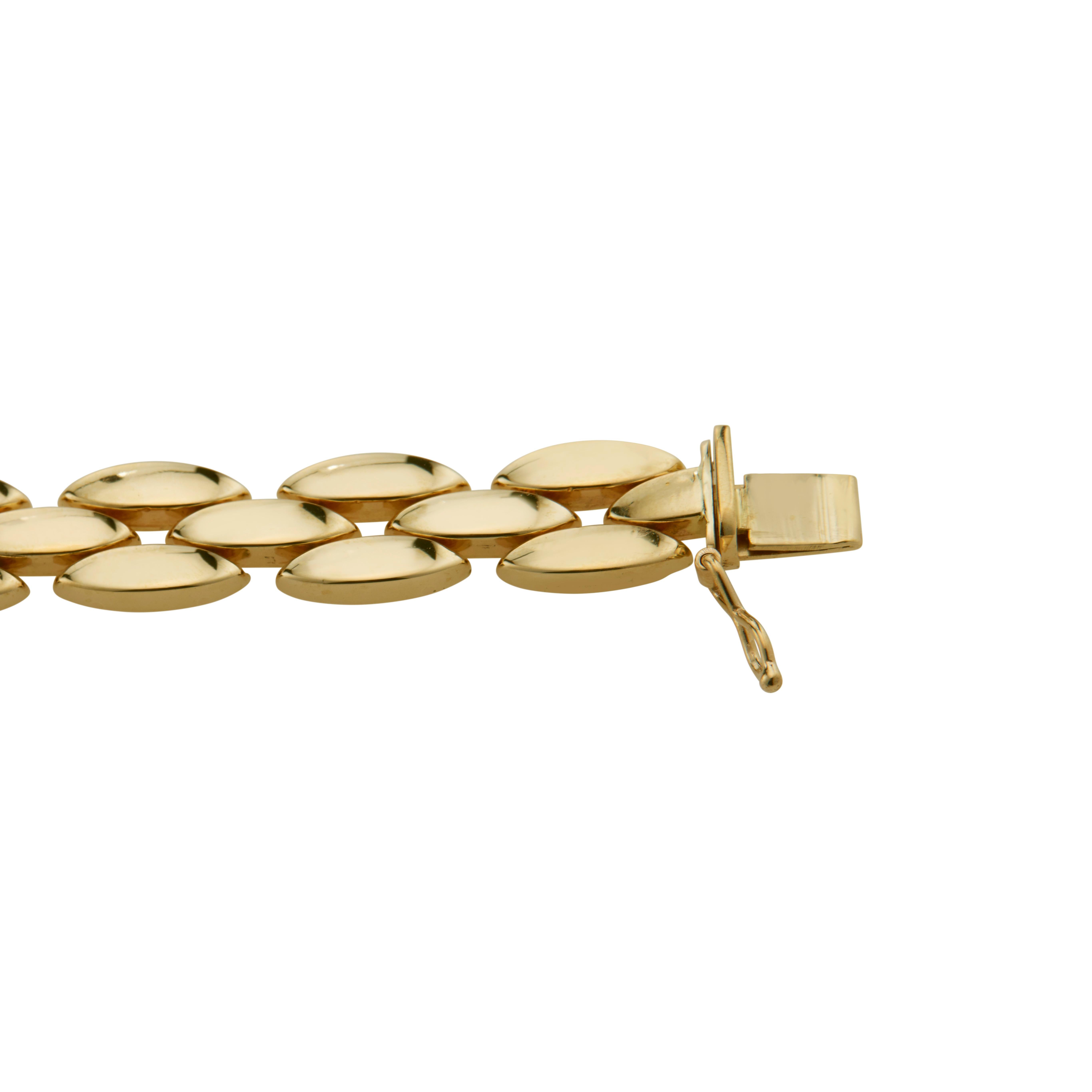 Tiffany & Co. Bracelet à maillons à charnières en or jaune Bon état à Stamford, CT