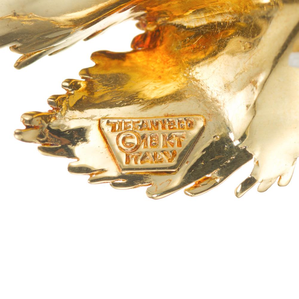 Tiffany & Co Yellow Gold Leaf Brooch In Good Condition For Sale In Stamford, CT