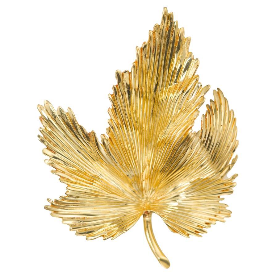 Tiffany & Co Yellow Gold Leaf Brooch For Sale