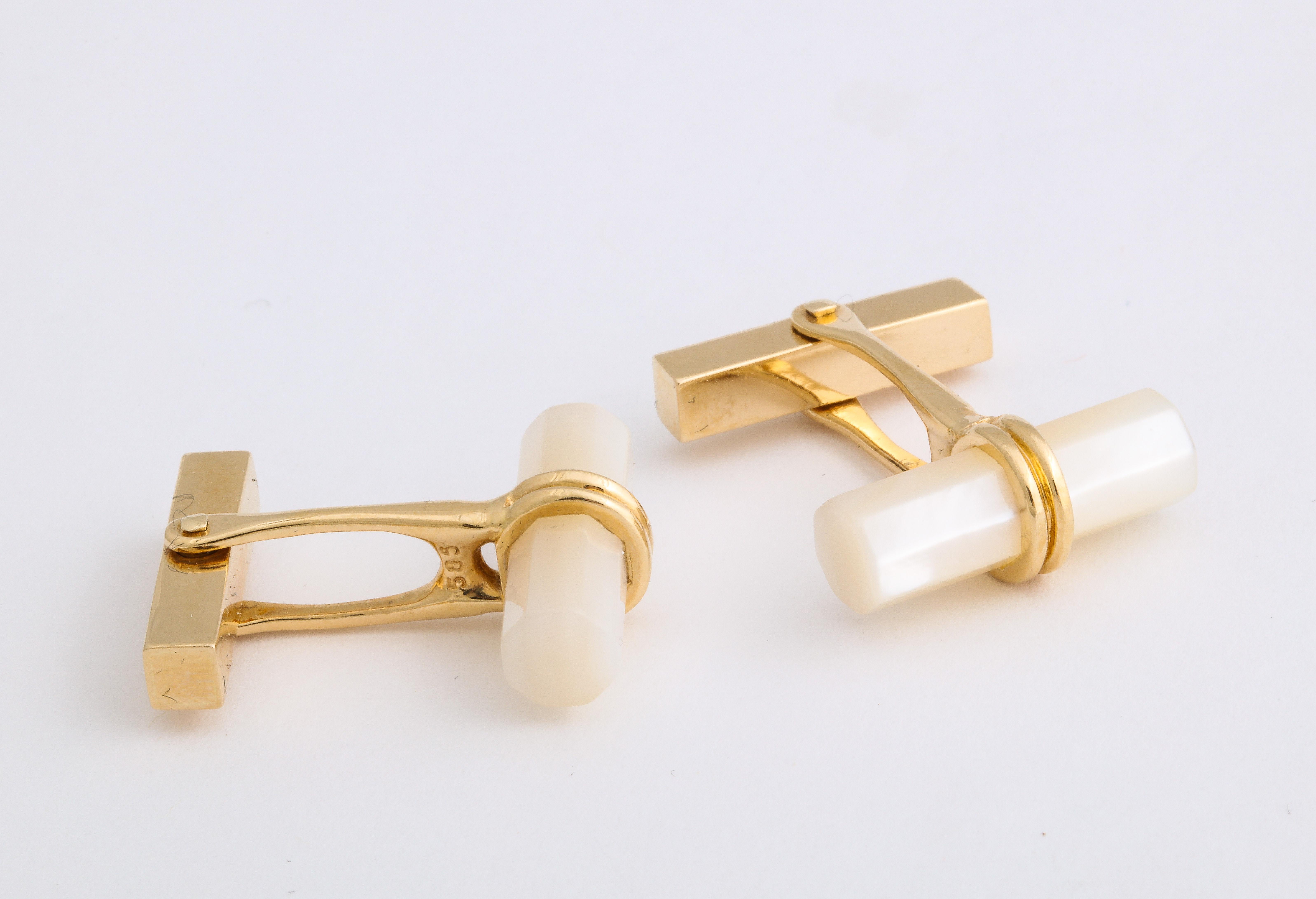 Tiffany & Co. Yellow Gold Mother of Pearl Men's Cufflinks and Dress Studs Set 2