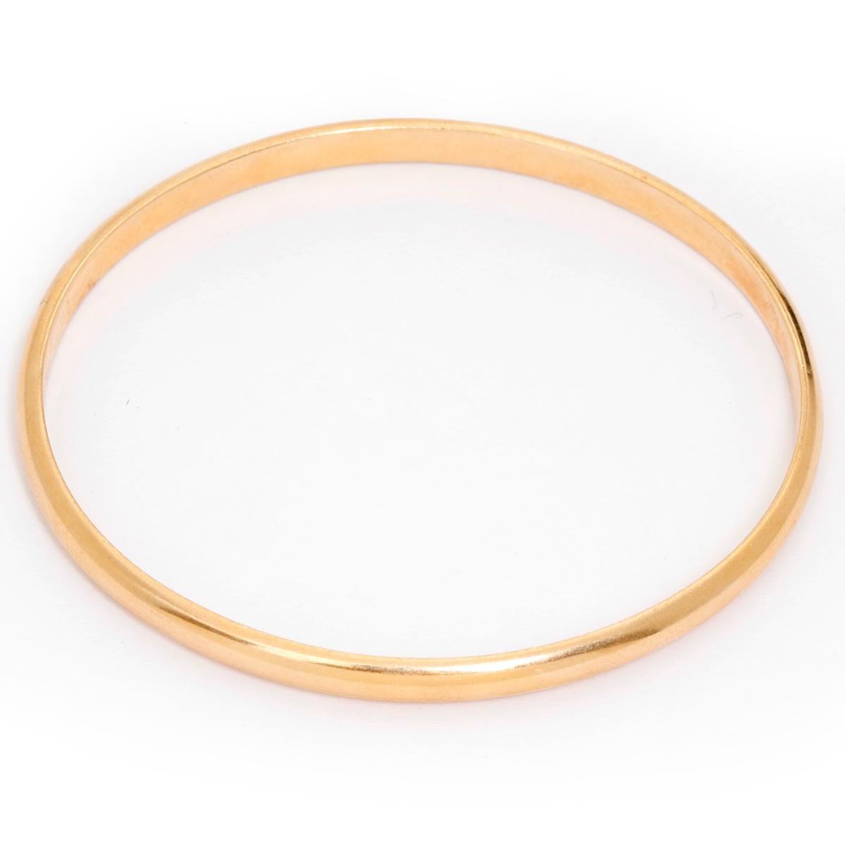 solid gold oval bangle