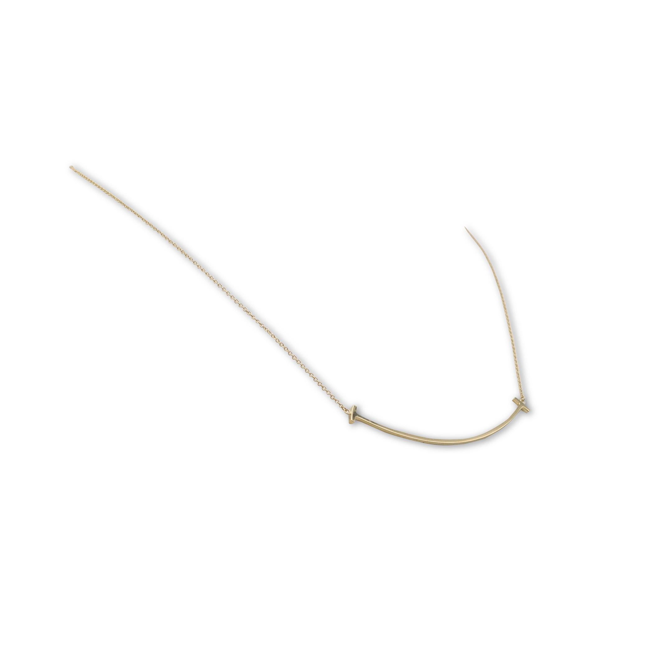 Tiffany & Co. Collier pendentif sourire en or jaune Excellent état à New York, NY