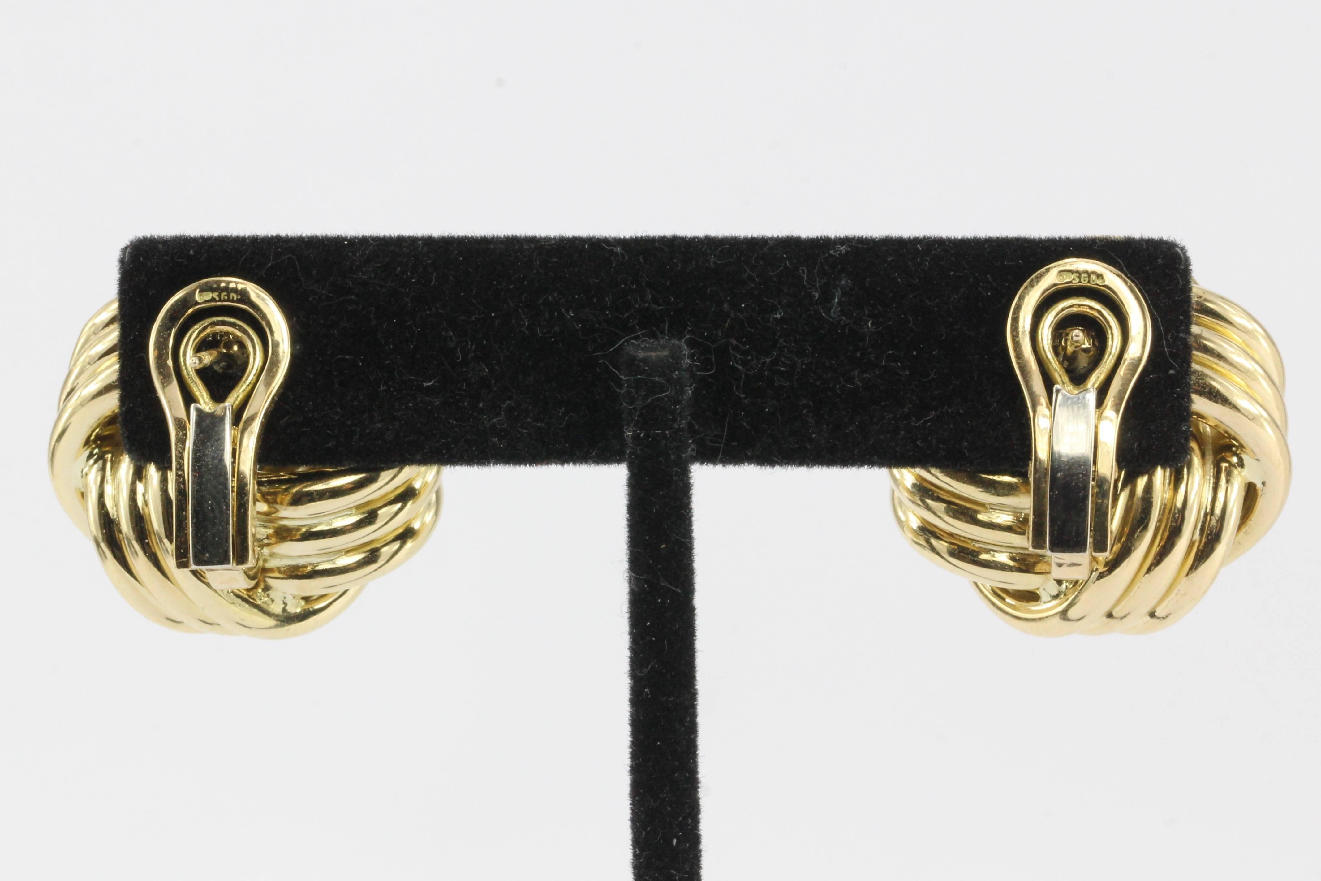 Hallmarks: 750 Tiffany & Co

Composition: 18K Yellow Gold

Earring Measurements: 1