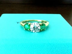 Tiffany & Co. 3-Stone Diamond and Emerald Anniversary Ring 1.05 Carat H VVS2