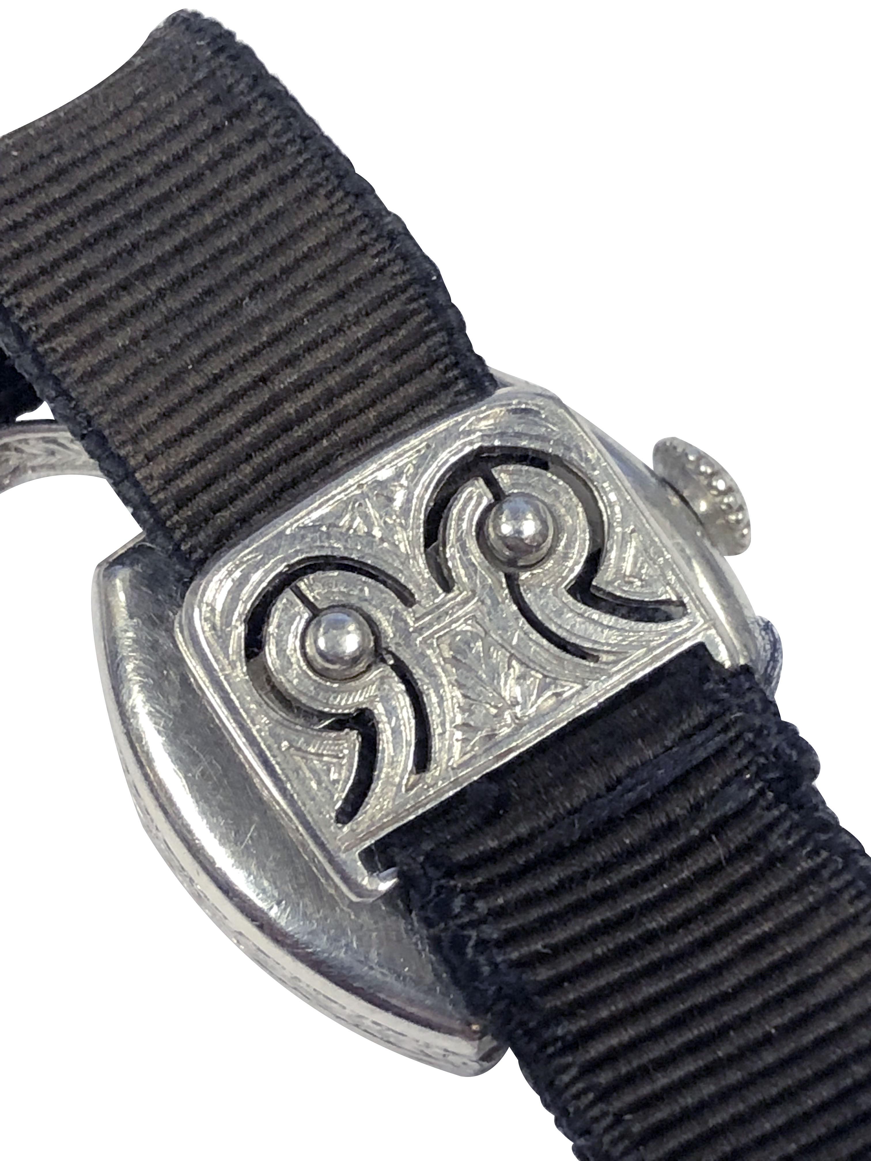 Tiffany & Company, montre-bracelet pour femme des années 1920 en platine et diamants Excellent état - En vente à Chicago, IL