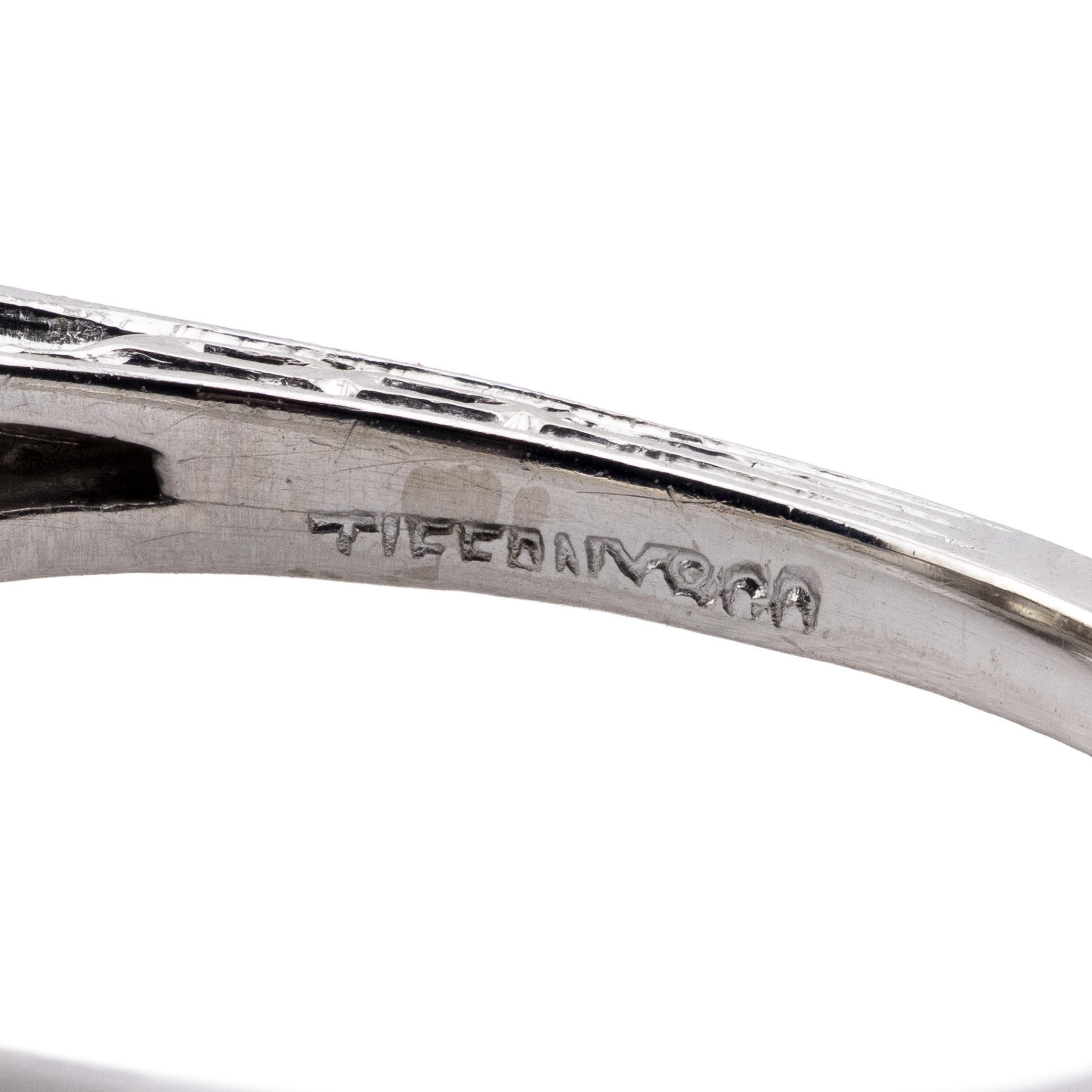 De las mujeres Tiffany & Company Anillo de compromiso Art Decó con diamante solitario y filigrana Platino en venta