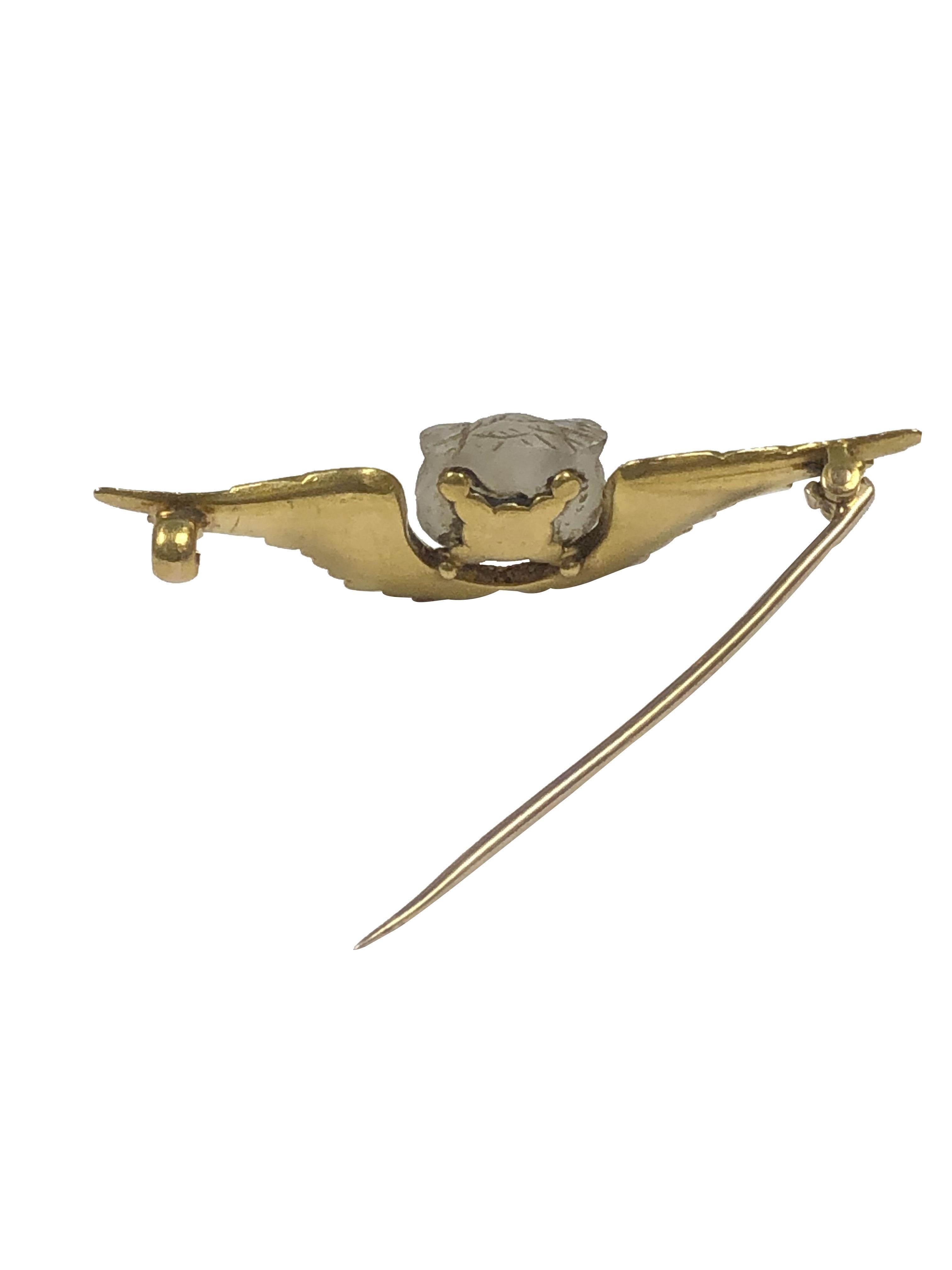 Tiffany & Company frühe 1900 Gold und Mondstein geschnitzt Eule Brosche (Art nouveau) im Angebot