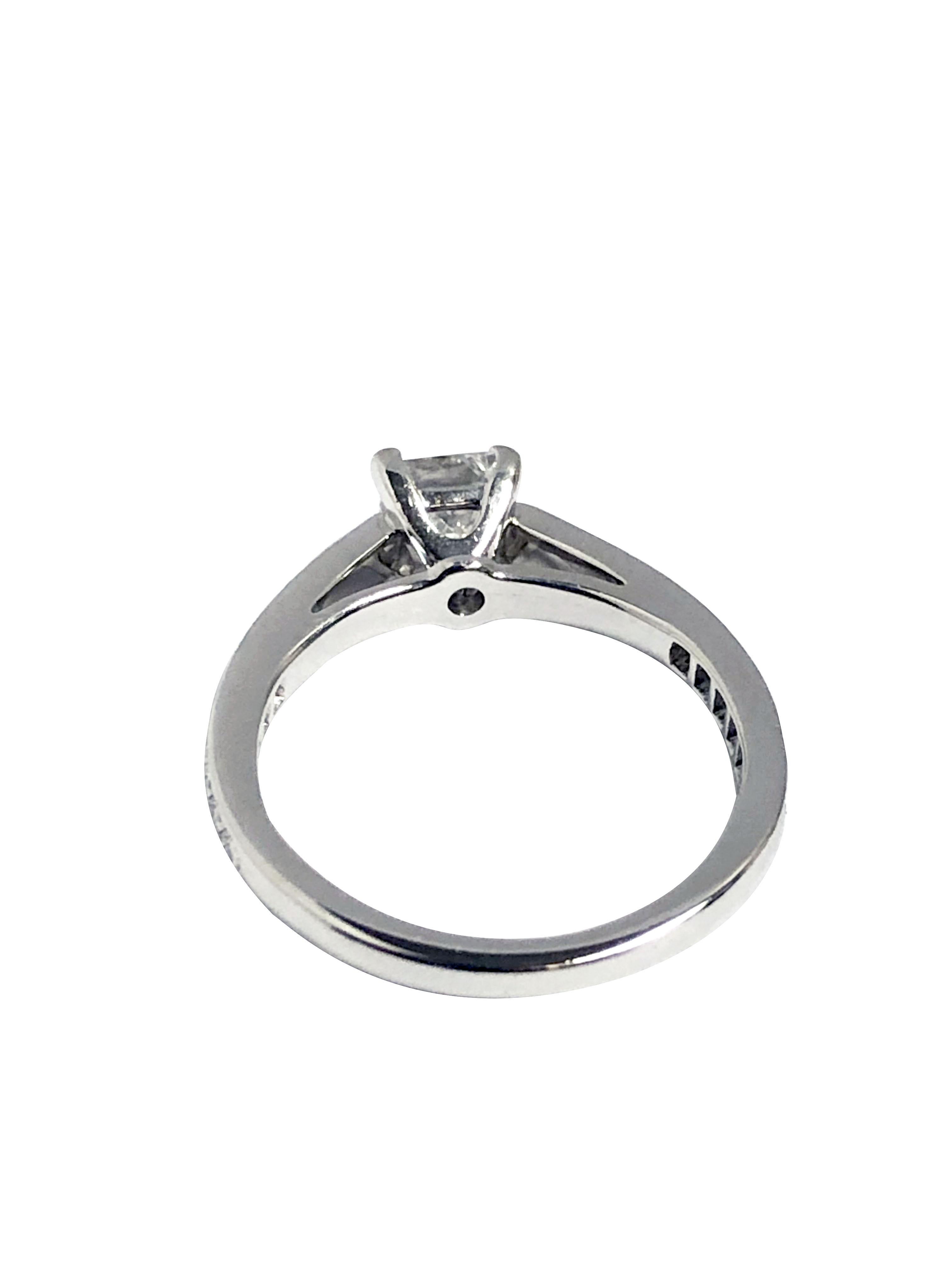 Verlobungsring aus Platin mit Diamanten aus der Kollektion 