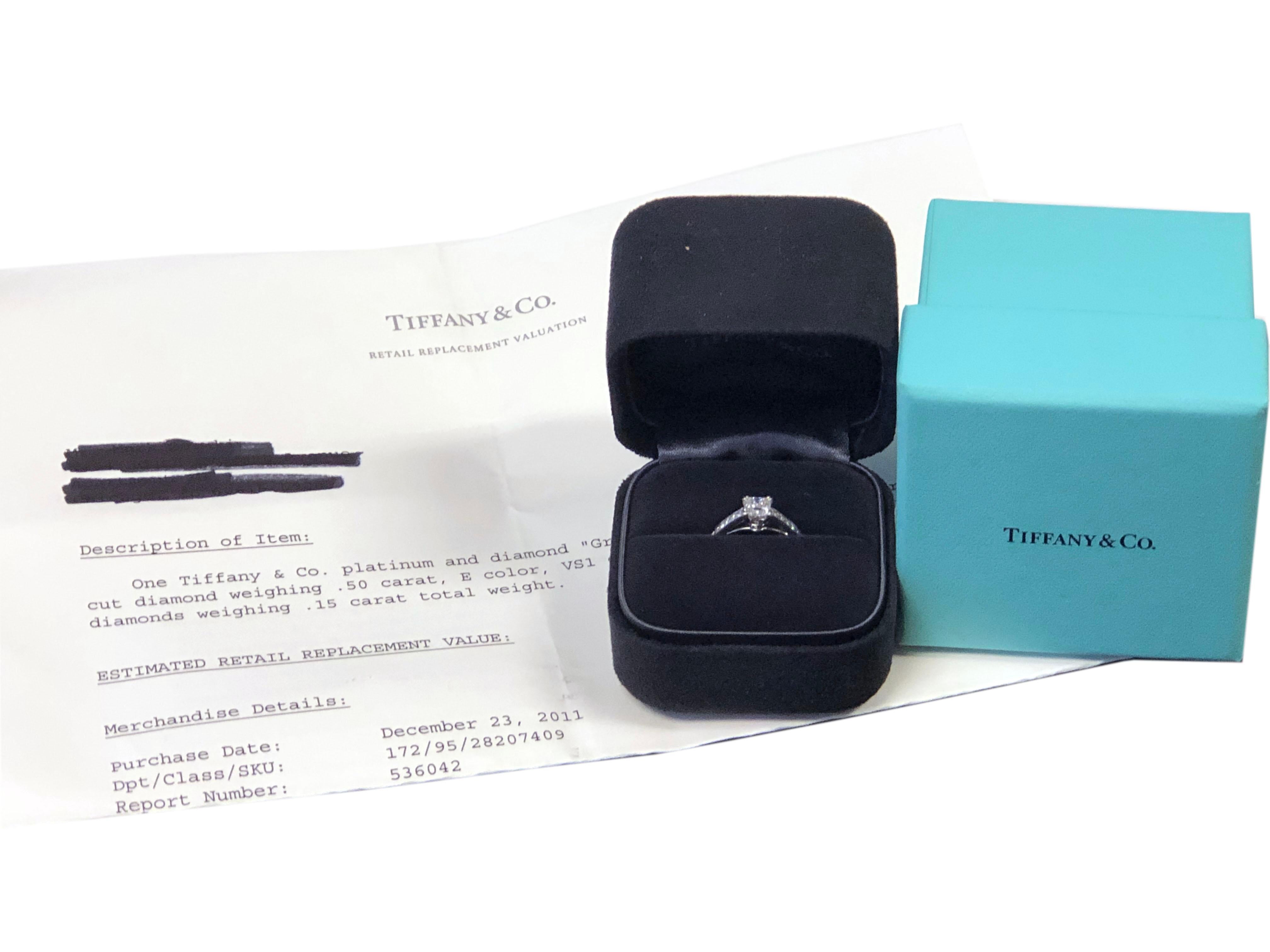 Verlobungsring aus Platin mit Diamanten aus der Kollektion 