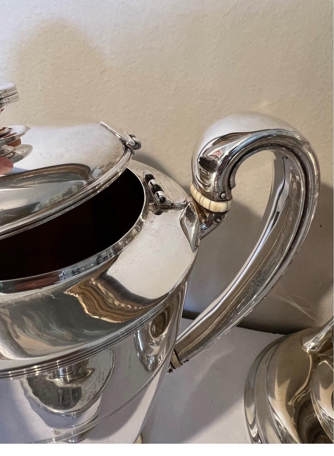 Tiffany & Company “Hampton” Sterling Silver Tea & Coffee Service- 6 Pieces For Sale 3