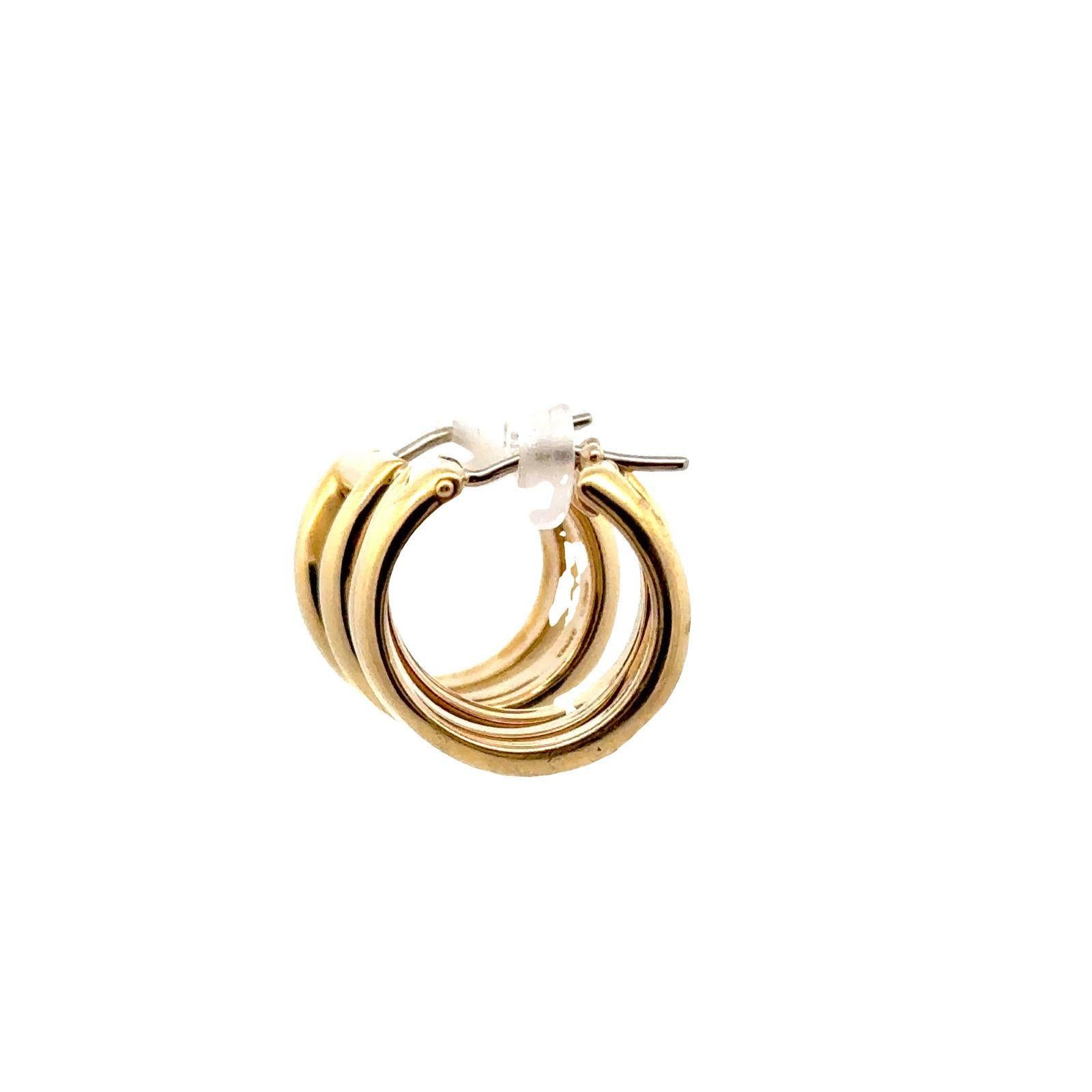 Tiffany & Company Italian Zig-Zag 18 Karat Yellow Gold Hoop Earrings In Excellent Condition For Sale In Boca Raton, FL