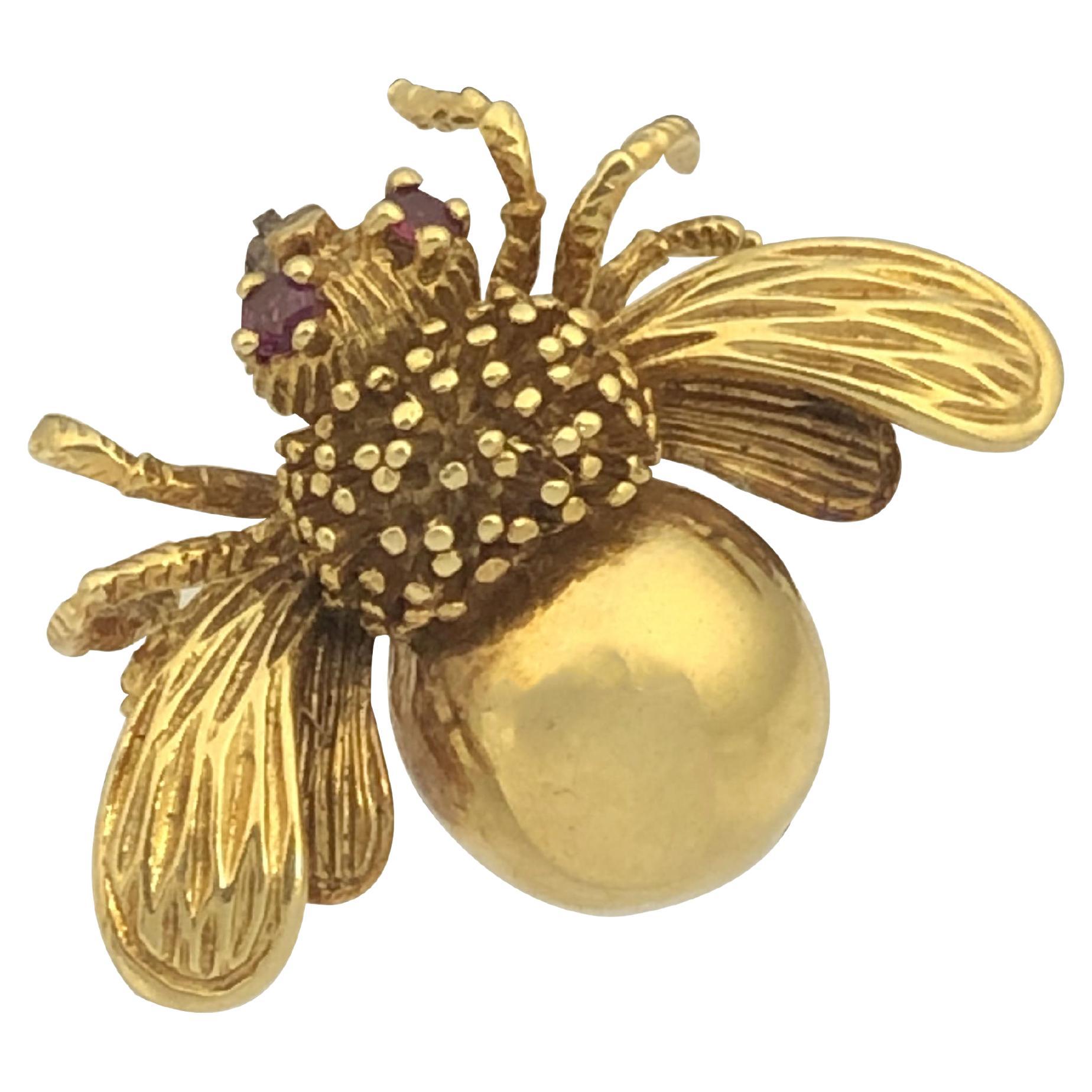 Tiffany 
Company Large Yellow Gold Bee Brooch For Sale