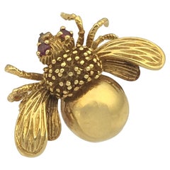 Tiffany & Company Large Yellow Gold Bee Brooch