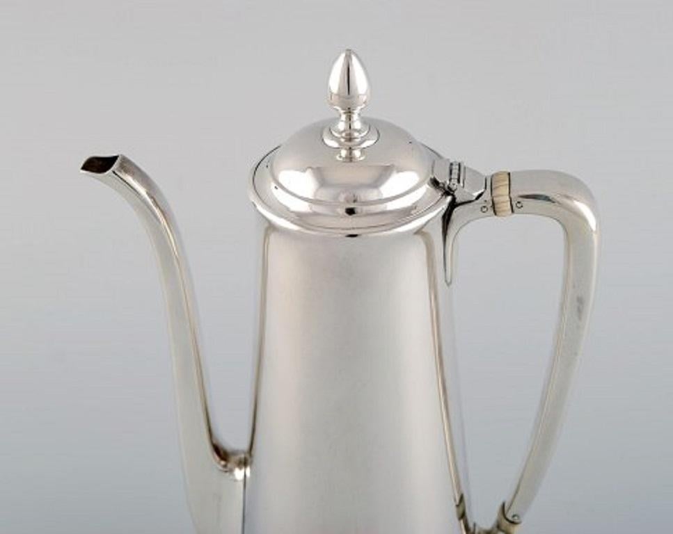 American Tiffany & Company, New York, Coffee Service in Sterling Silver, Early 20th C. For Sale