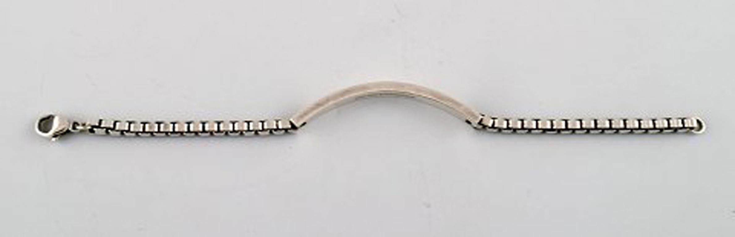 Tiffany & Co. 'New York' Modern Bracelet in Sterling Silver, circa 1960 In Good Condition In bronshoj, DK