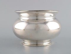 Tiffany & Co. 'New York' Sugar Bowl in Sterling Silver, Late 19th Century