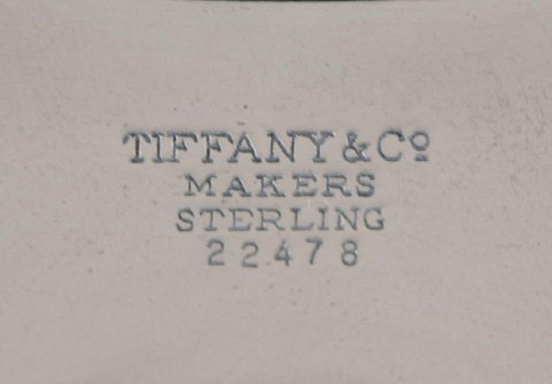 Tiffany & Co. 'New York', Three Silver Bowls on Feet Shaped as Seashells For Sale 2