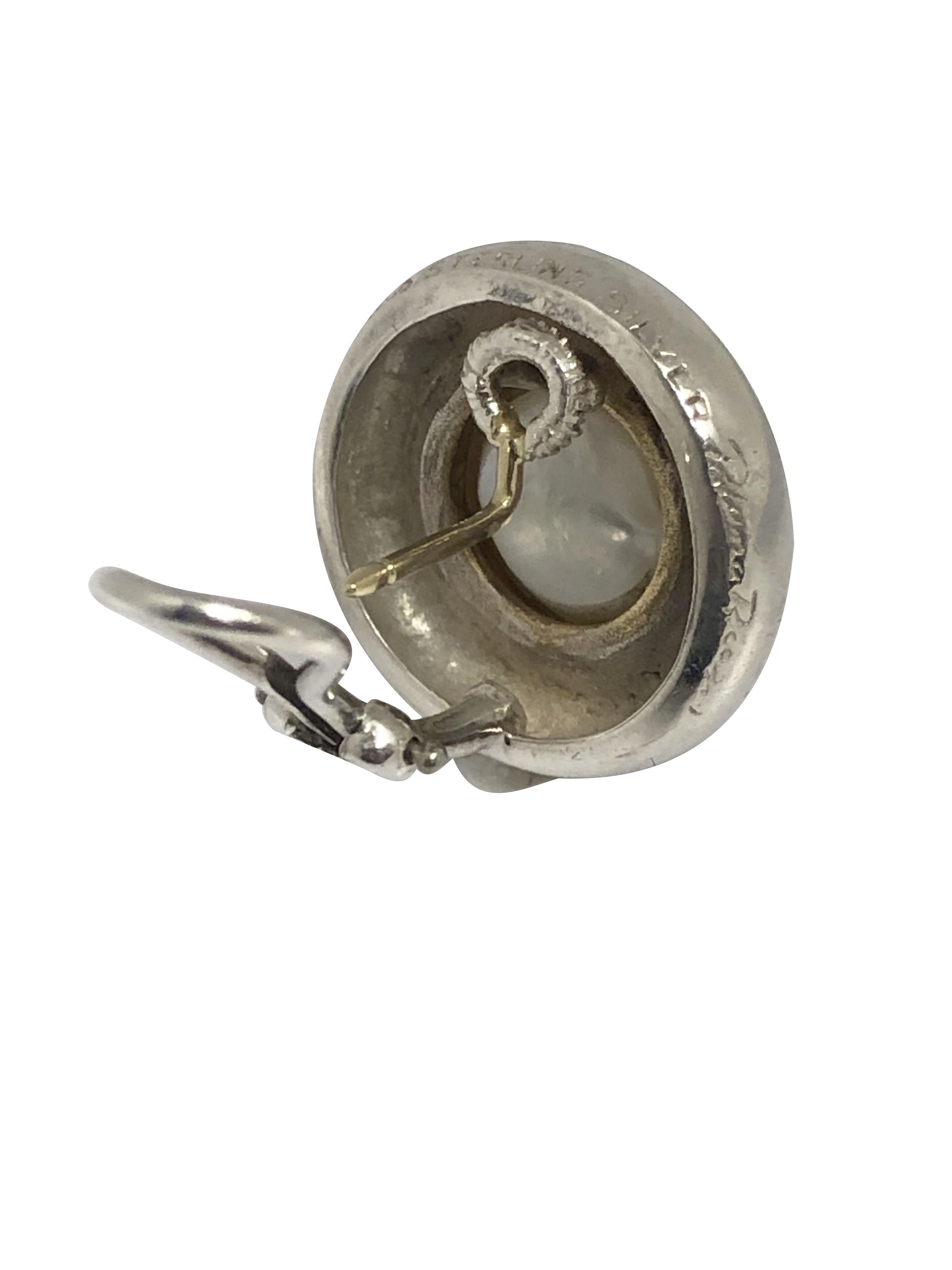 Tiffany & Company Paloma Picasso Vintage Gold Silver and Mabe Pearl Earrings en Excelente estado para la venta en Chicago, IL