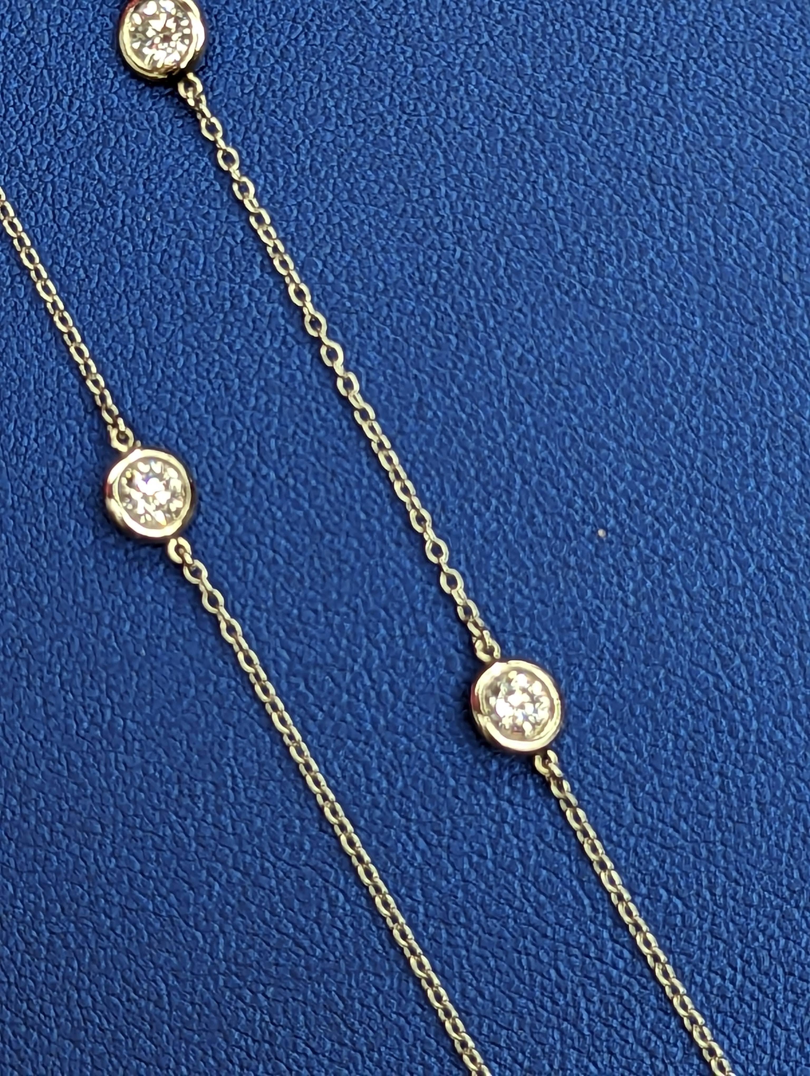 Tiffany & Company Platin 1,54CT Peretti Diamanten nach dem Meter
Diese schöne Halskette ist 16 Zoll lang und verfügt über 11 Diamond by the yard. Kommt mit blauer Tiffany-Box und blauem Innenbeutel.
Halskette wurde komplett renoviert und kommt mit