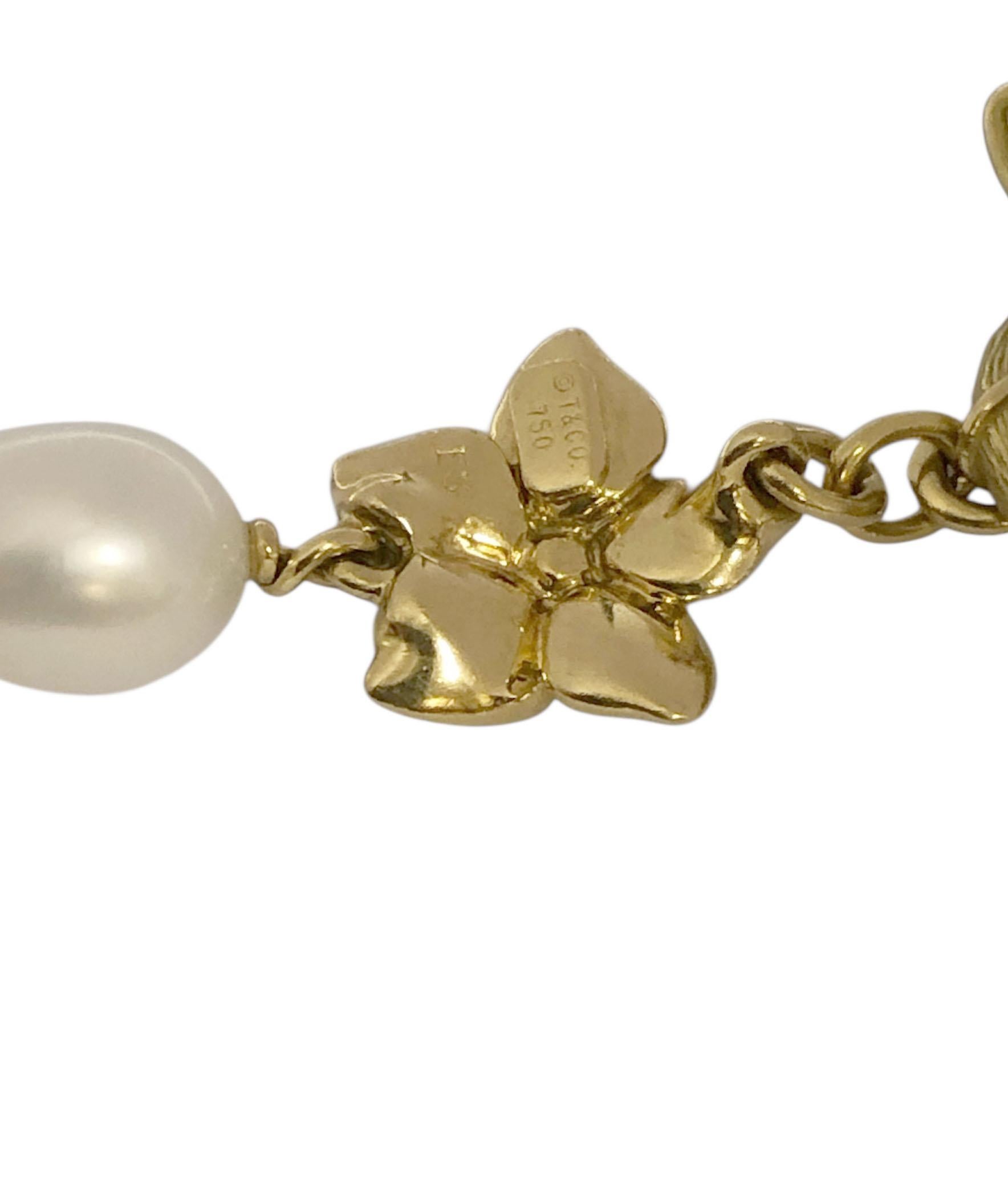 Women's or Men's Tiffany & Company Plumeria Yellow Gold and Pearl Necklace For Sale