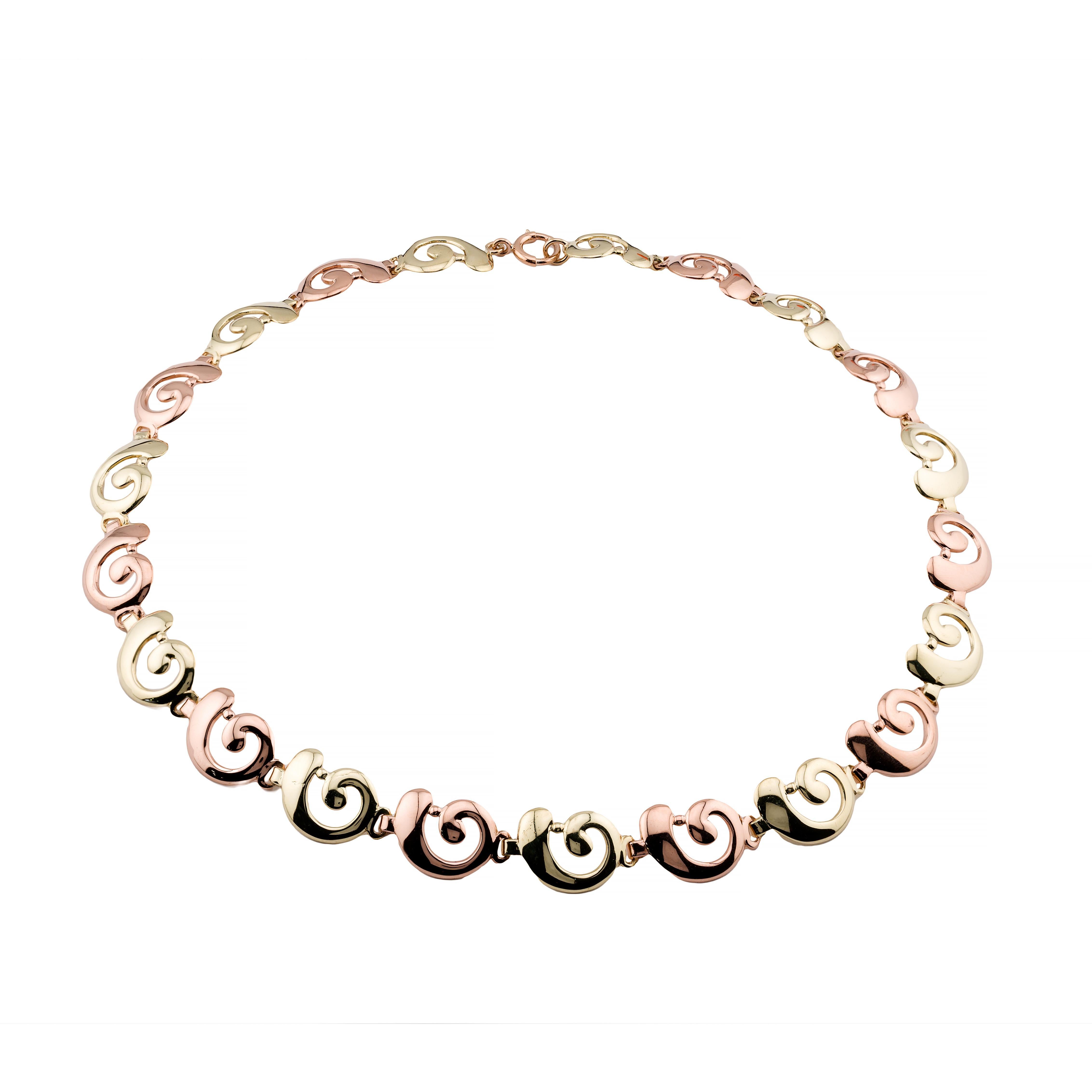 Aston Estate Jewelry presenta:

Una straordinaria collana vintage di Tiffany & Company realizzata in oro rosa e verde 14k. Il design è caratterizzato dall'alternanza di maglie a spirale, che creano una miscela armoniosa di toni caldi e freddi. Ogni