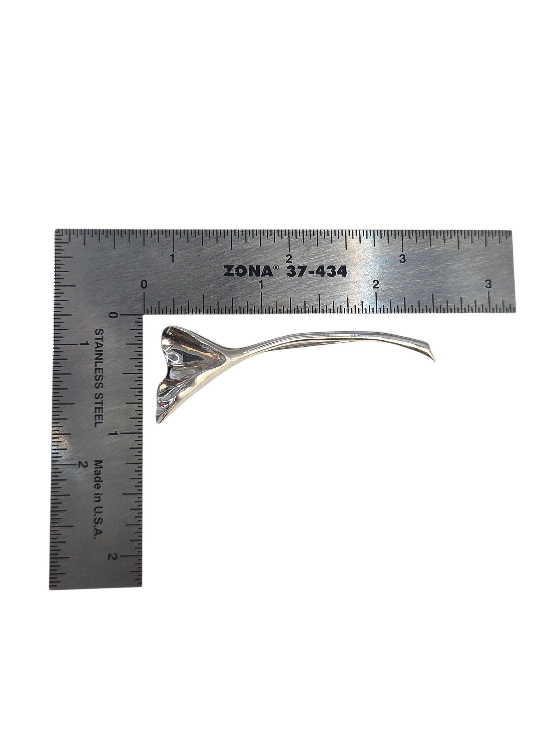 Tiffany & Company Broche de plata de ley con forma de lirio #23957 en venta 1