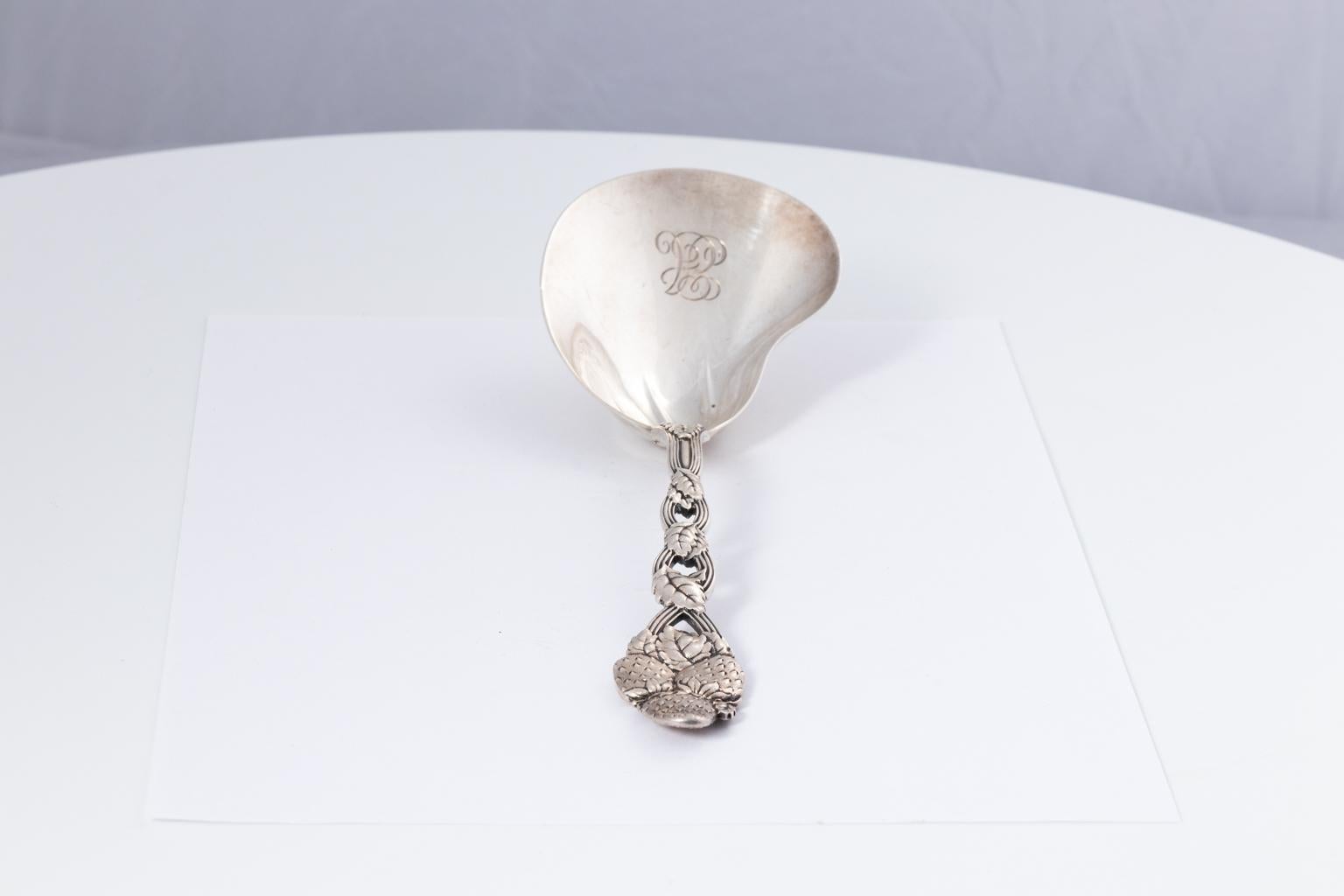 Tiffany & Company Sterling Silver Serving Spoon, circa 1875 For Sale 1