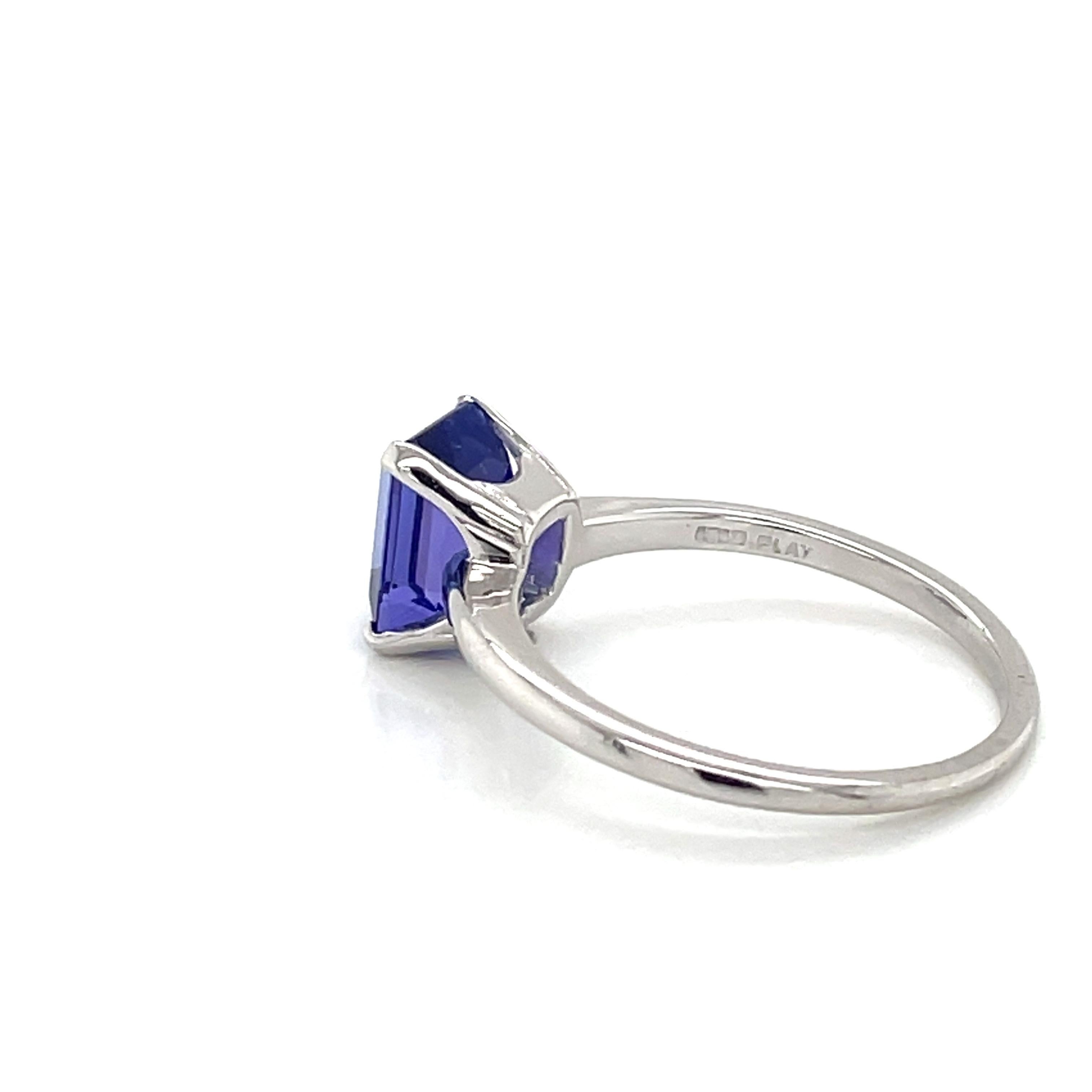 Tiffany & Company Vintage 2.08 Carat Tanzanite Platinum Ring AGL Certified In Excellent Condition For Sale In Mount Kisco, NY