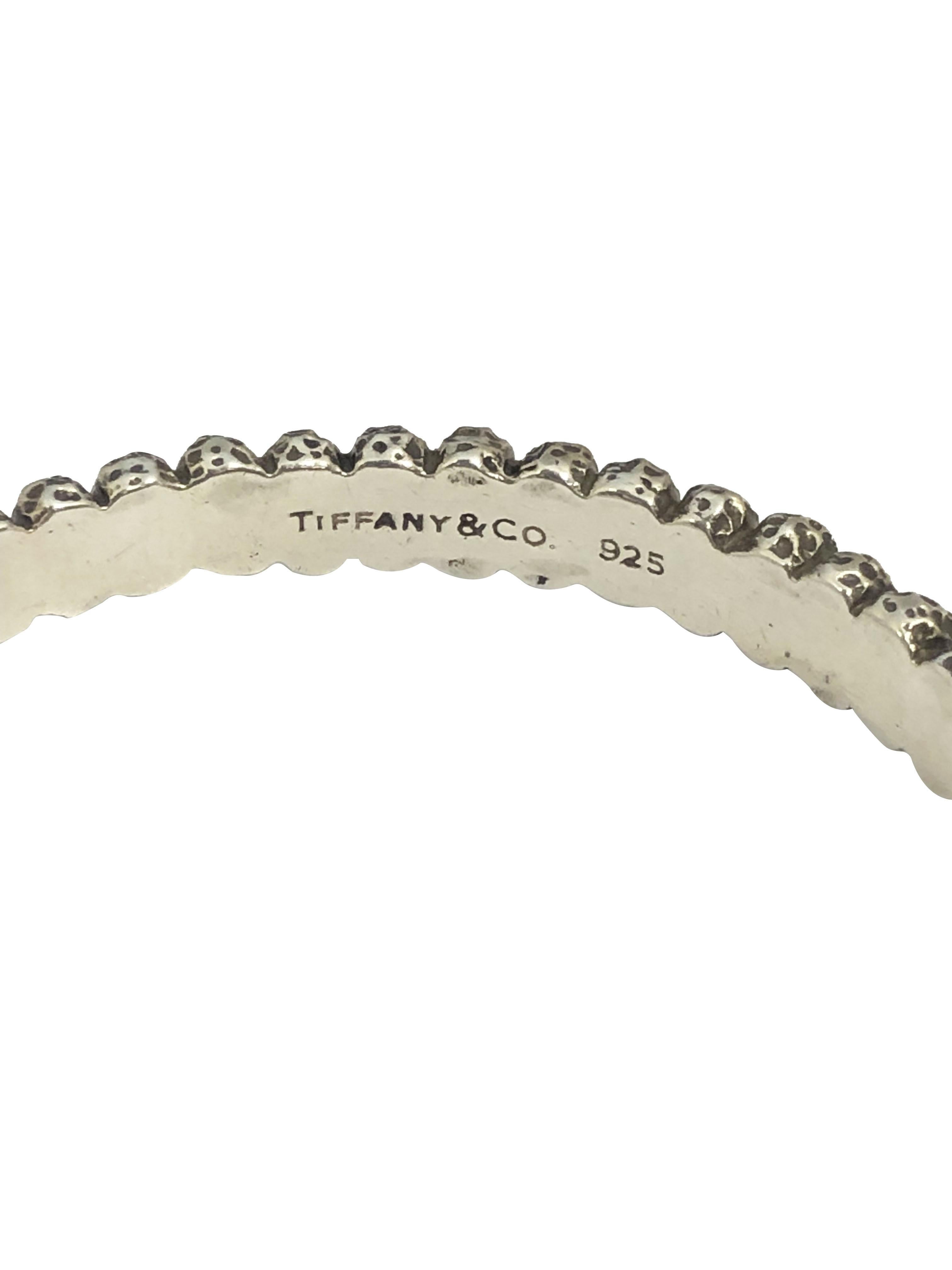 Tiffany & Company Pulsera brazalete con diseño de cráter lunar vintage de plata de ley en Excelente estado para la venta en Chicago, IL