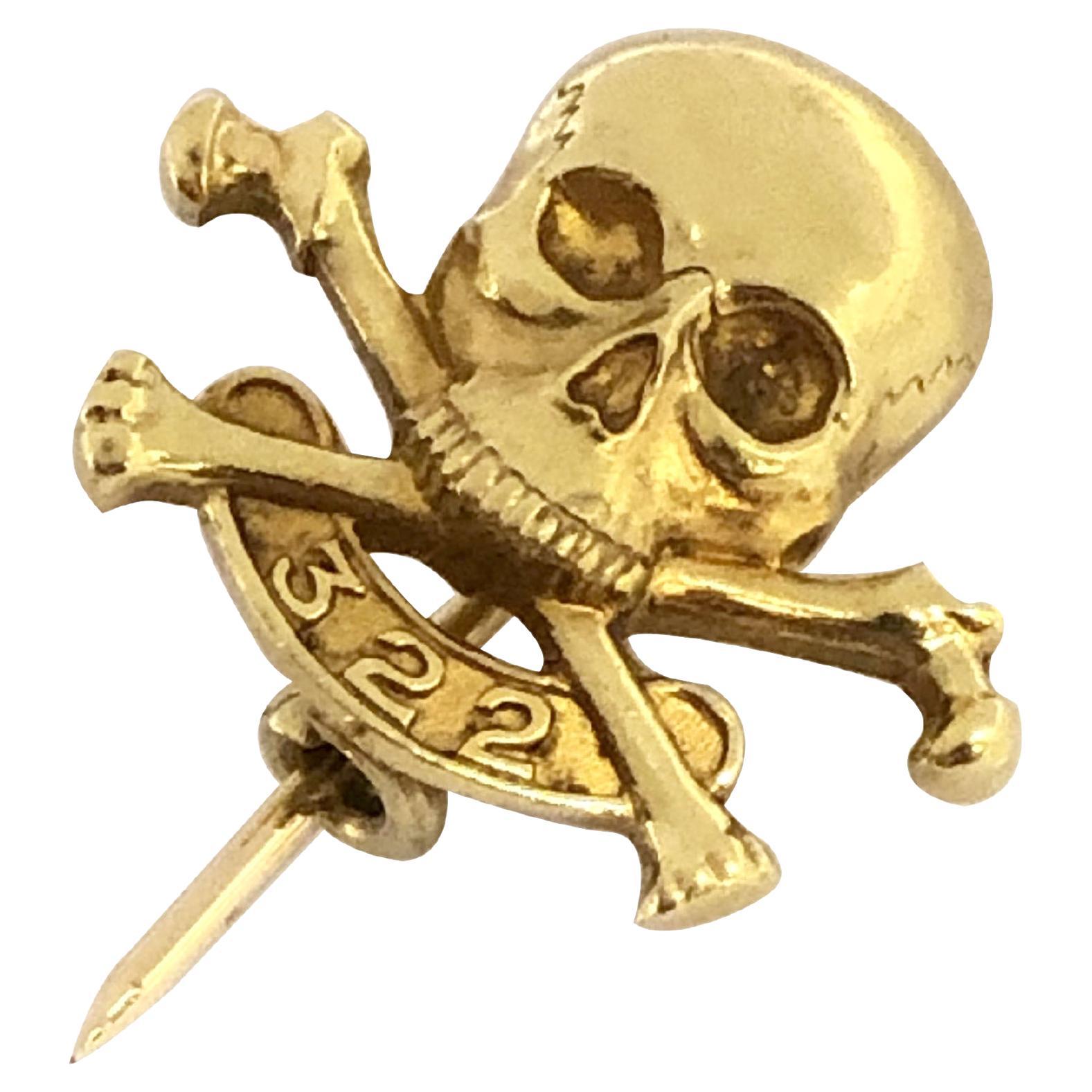 Tiffany
Company Yale Skull
Bones Society 18k Pin
