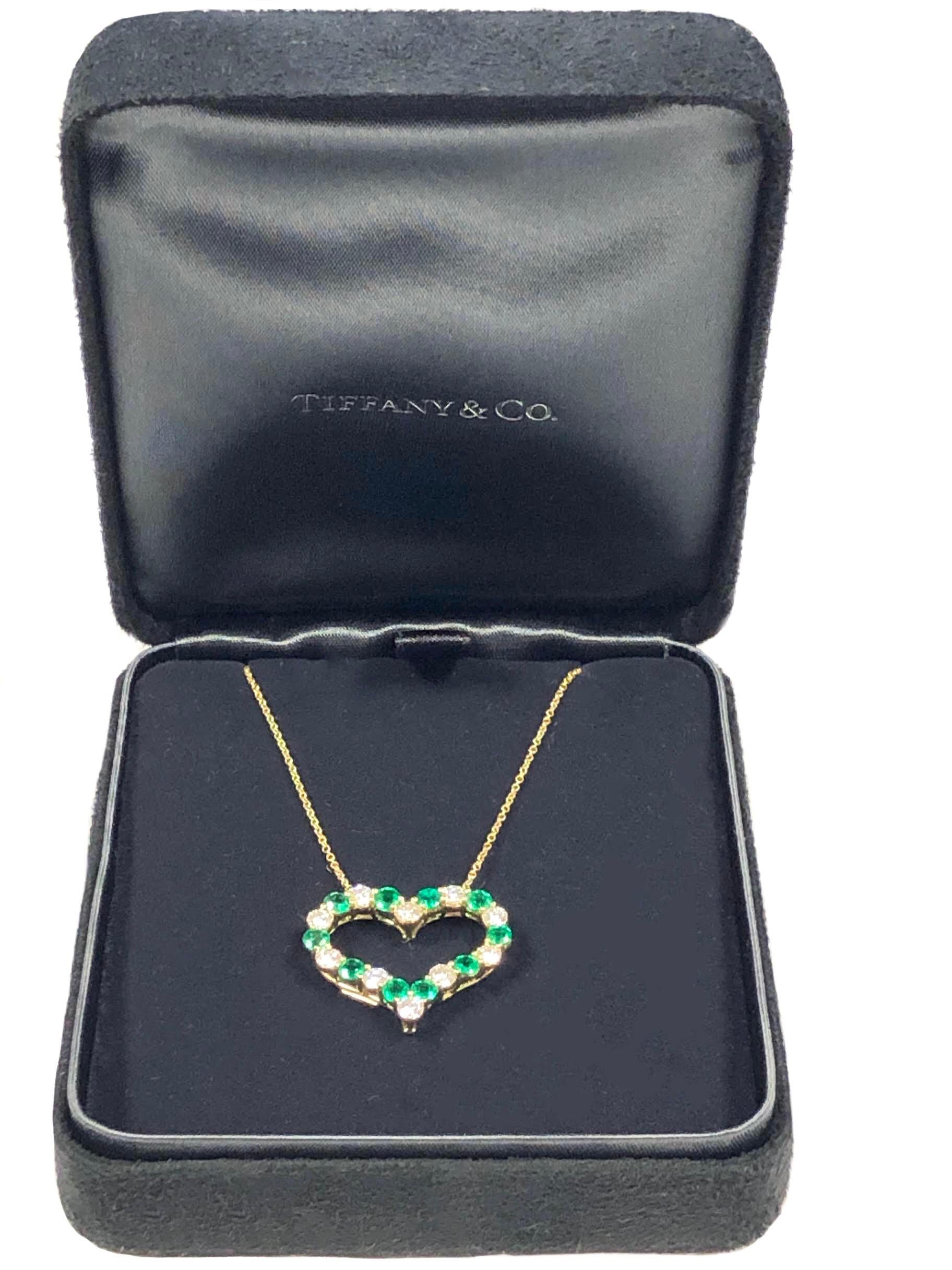 emerald heart necklace gold