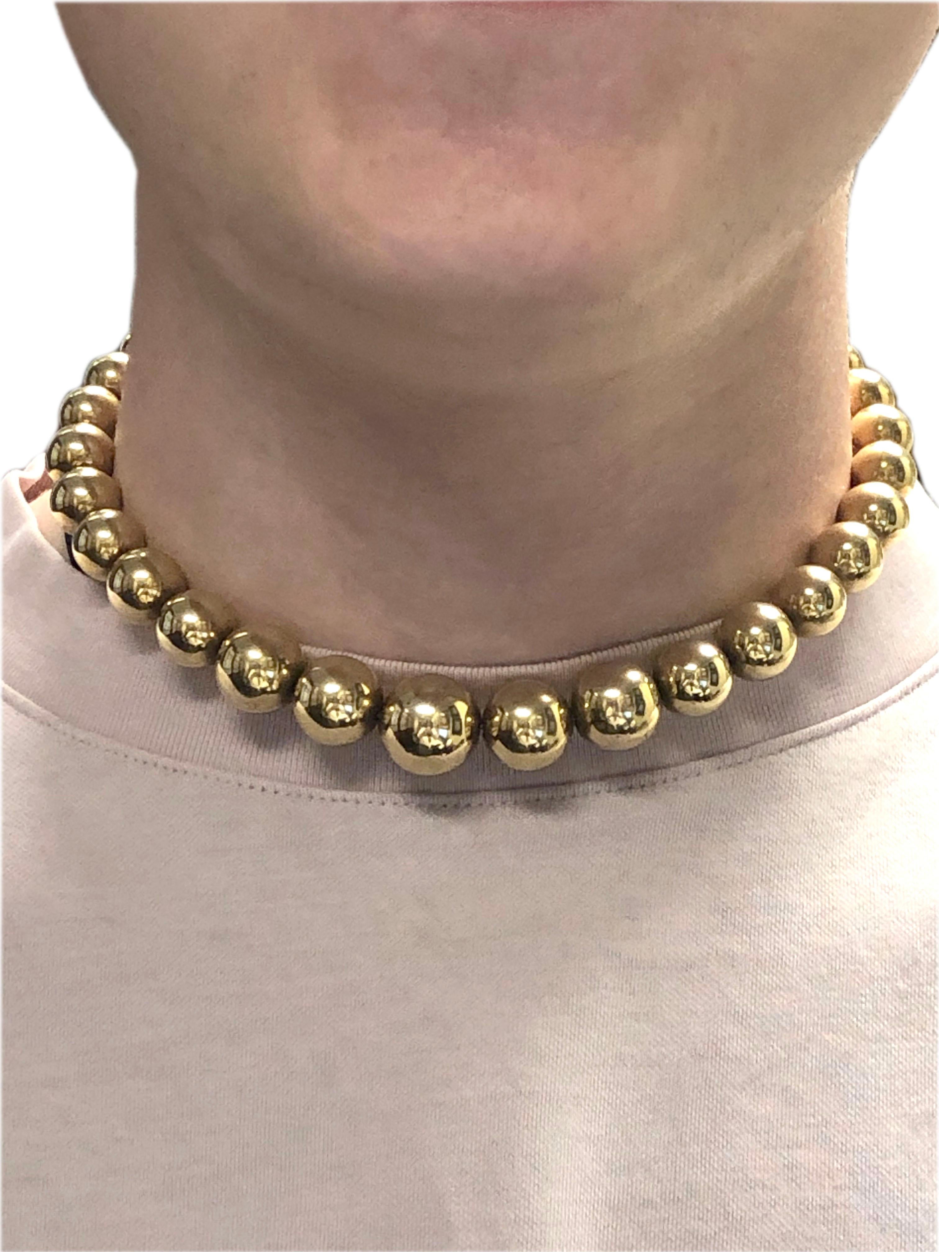 Tiffany & Company, collier de perles vintage graduées en or jaune en vente 1