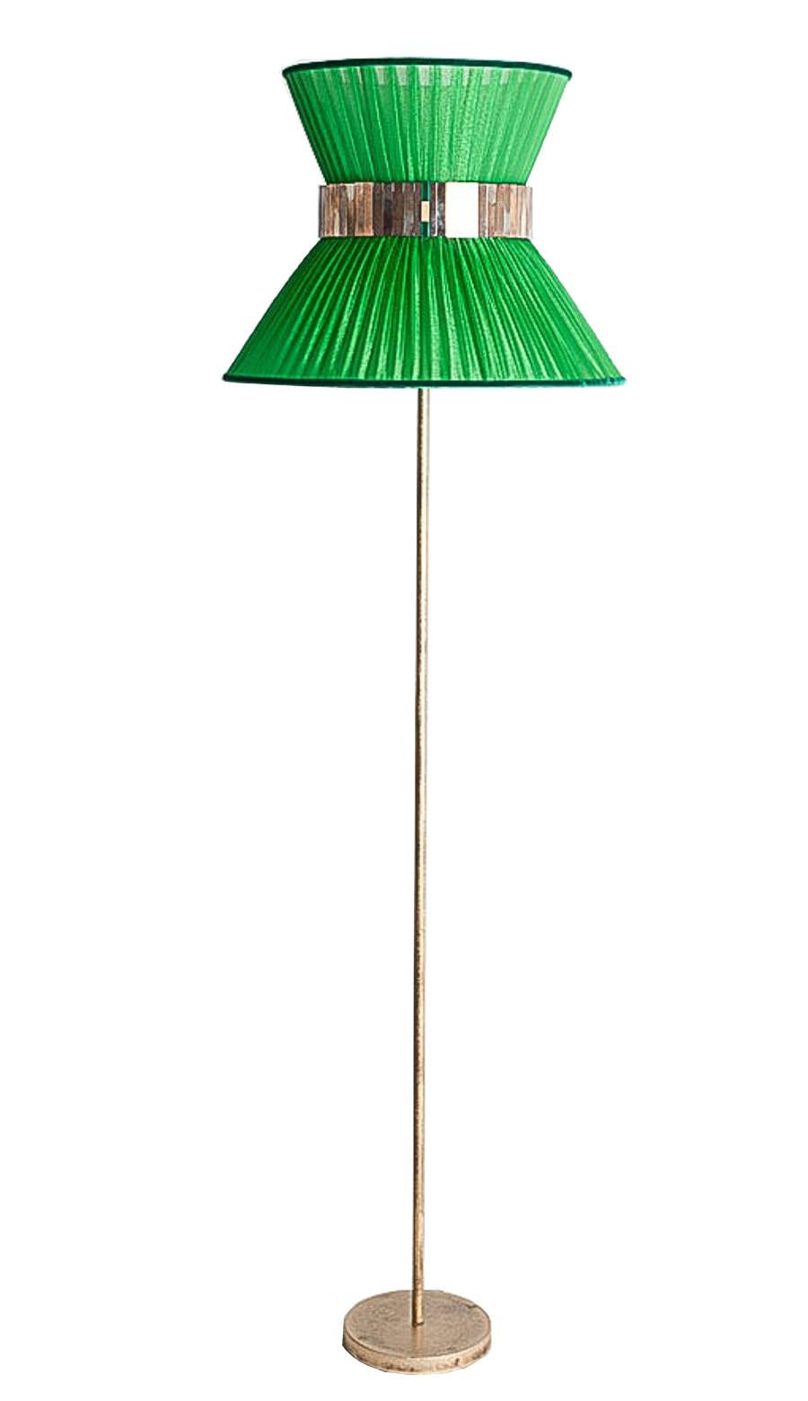 TIFFANY 

The first one, 
Audrey inspired the iconic

Introducing Sabrina's breathtaking collection of Tiffany lamps.
Year after year Sabrina Landini perpetuates its exceptional expertise, offering much more than a lamp – a touch of