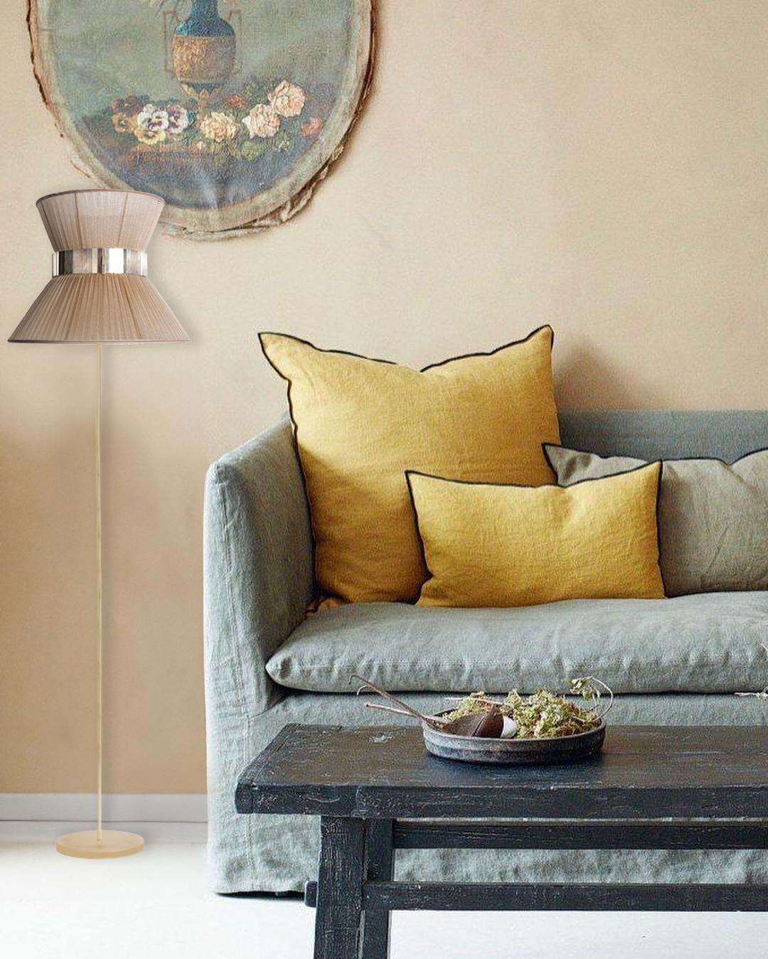 Tiffany Contemporary Floor Lamp 40 Gold Silk, Antiqued Brass, Silvered Glass In New Condition For Sale In Pietrasanta, IT