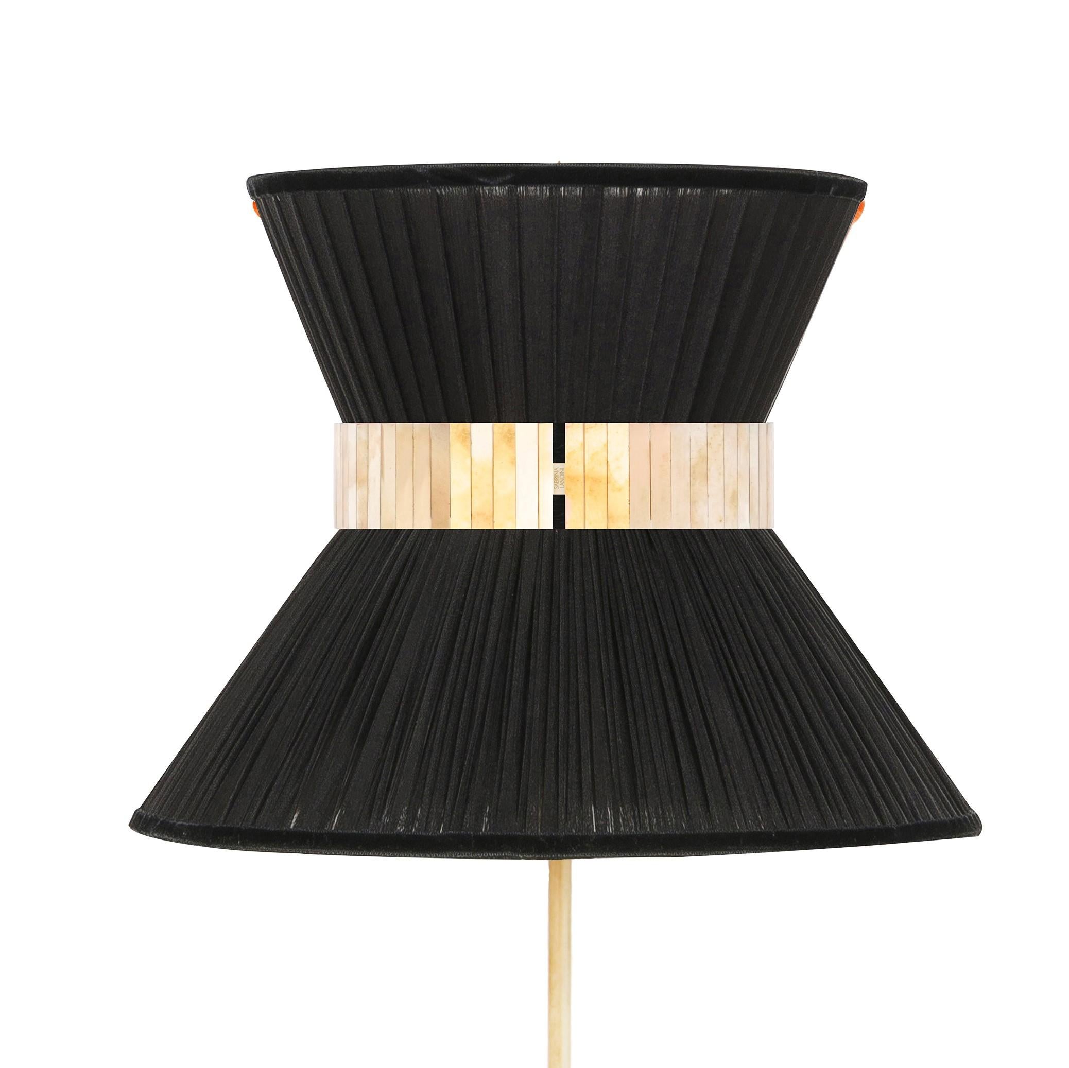 Tiffany Contemporary Stehleuchte 60 Schwarze Seide, antikes Messing, versilbertes Glas (Moderne) im Angebot
