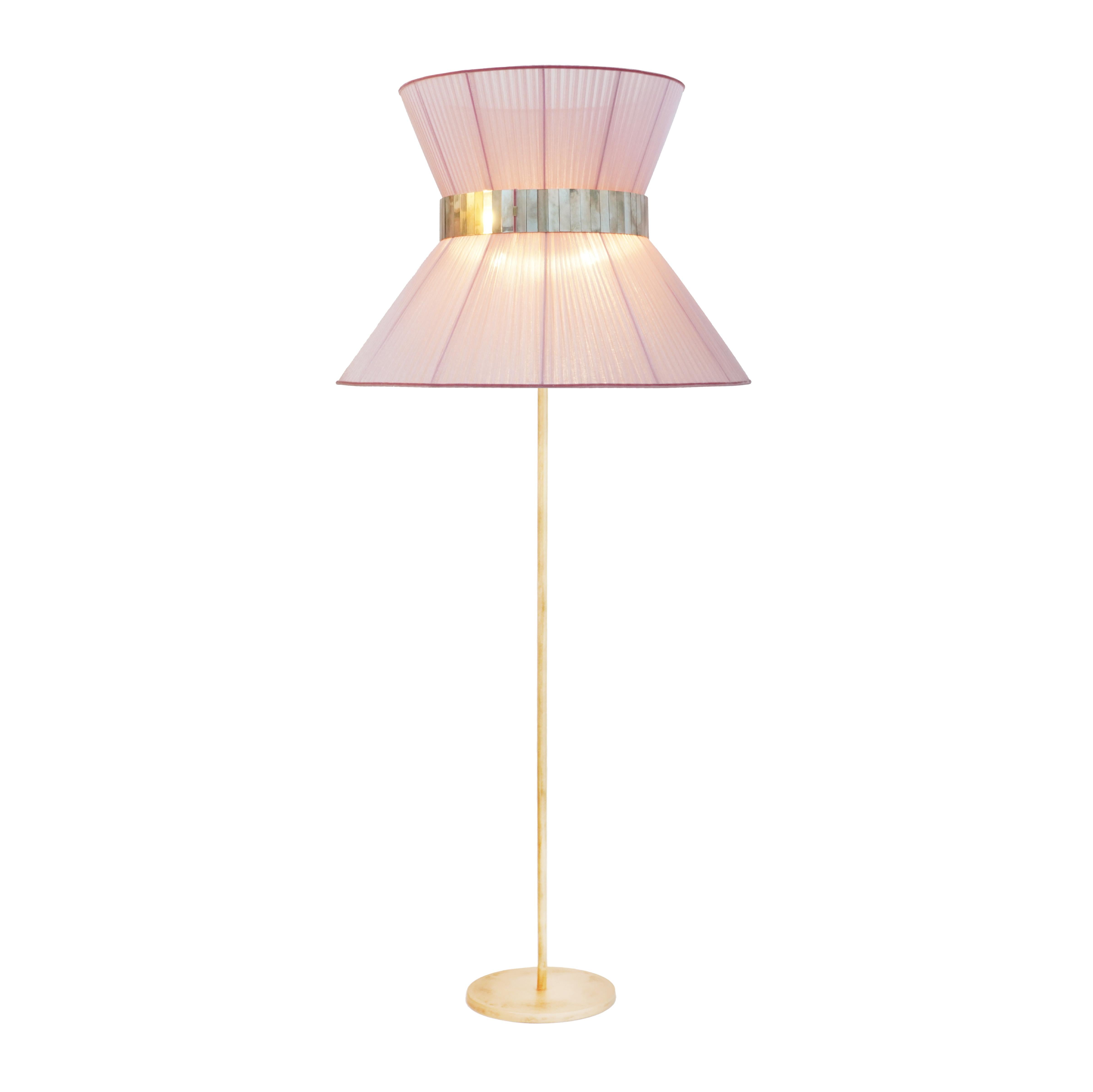 TIFFANY  

The first one, 
Audrey inspired the iconic

Introducing Sabrina's breathtaking collection of Tiffany lamps.
Year after year Sabrina Landini perpetuates its exceptional expertise, offering much more than a lamp – a touch of