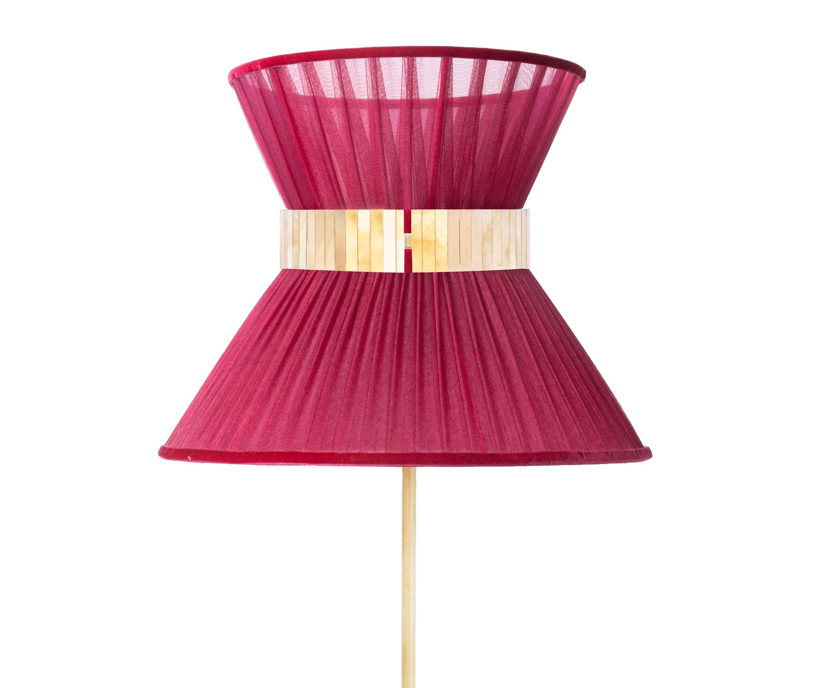 Questo oggetto è un pezzo contemporaneo, interamente realizzato in Toscana e 100% di origine italiana. 

