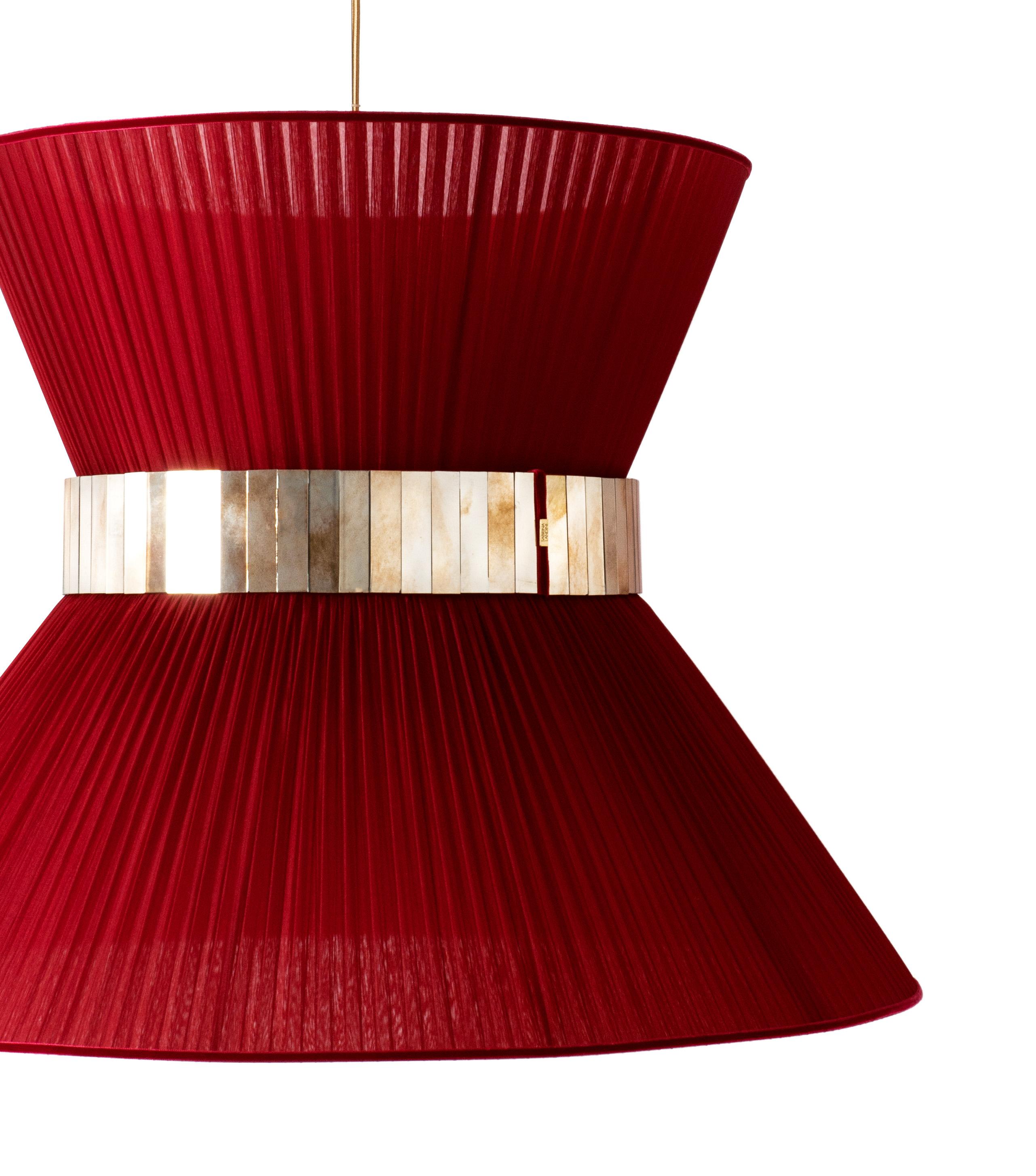 TIFFANY die kultige Lampe!

Sabrinas atemberaubende Collection'S von Tiffany-Lampen wird vorgestellt.
Sabrina Landini wählt die schönsten MATERIALIEN aus und stellt sie zu weltweit anerkannten Dekorationsartikeln zusammen.

Eleganz und Farben sind