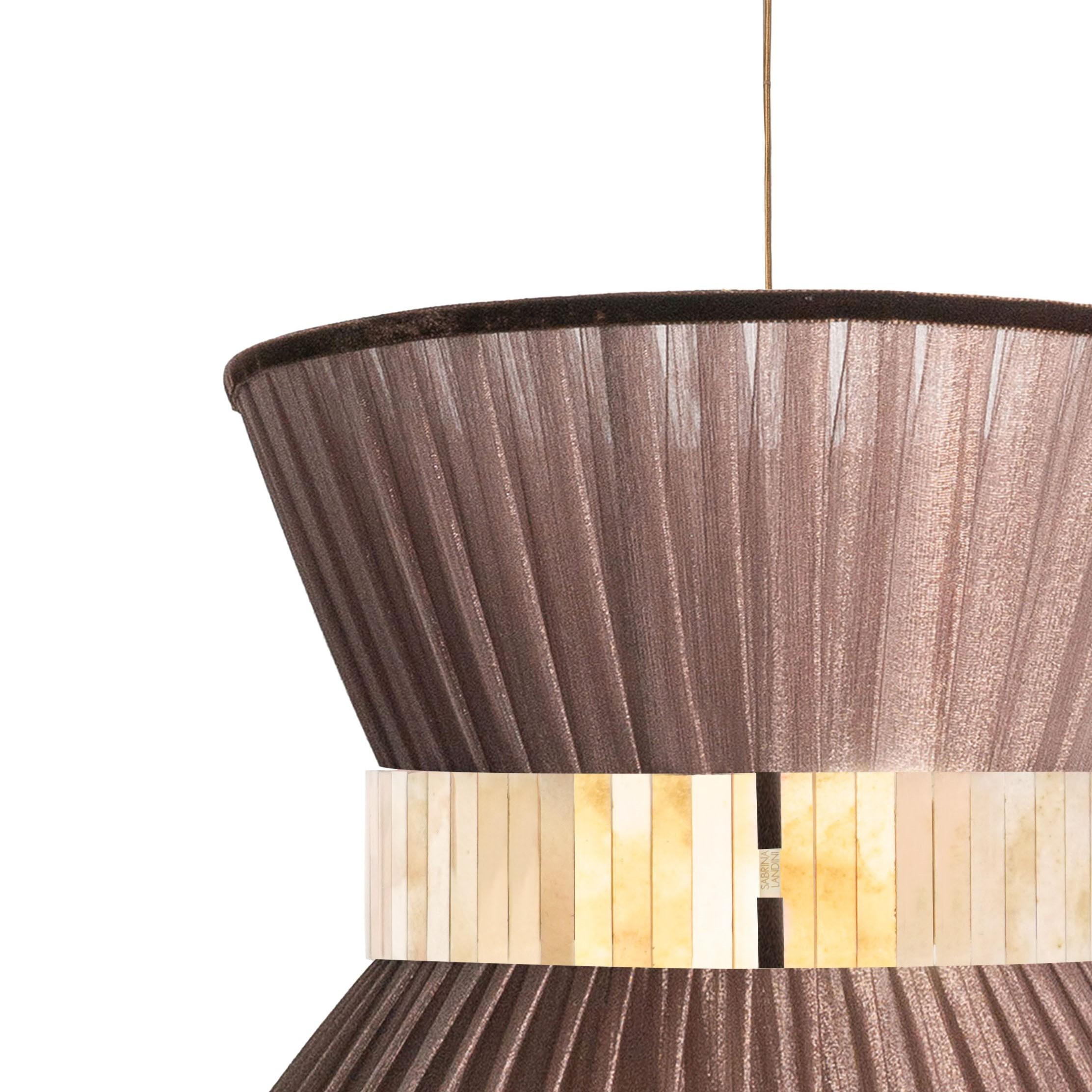 Lámpara Colgante Tiffany Contemporánea, 60 Tabaco Seda Plateada Vidrio Latón Moderno en venta